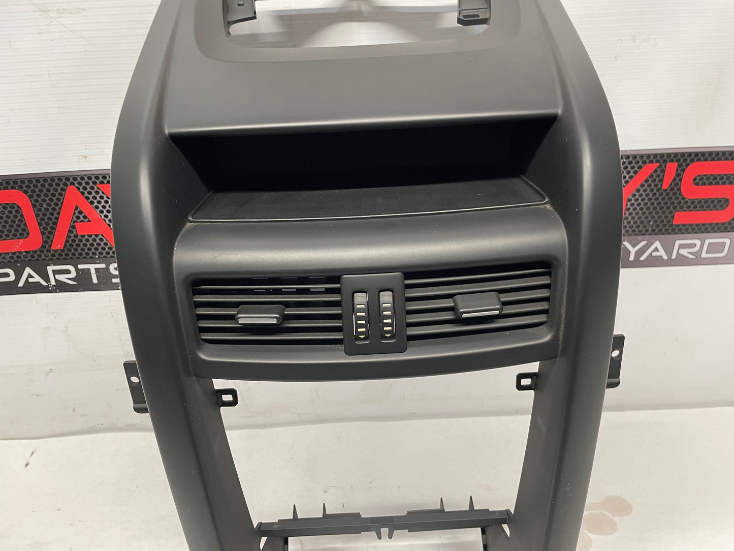 2009 Pontiac G8 Center Dash Radio Bezel Speaker Grill OEM - Day's Parts Yard
