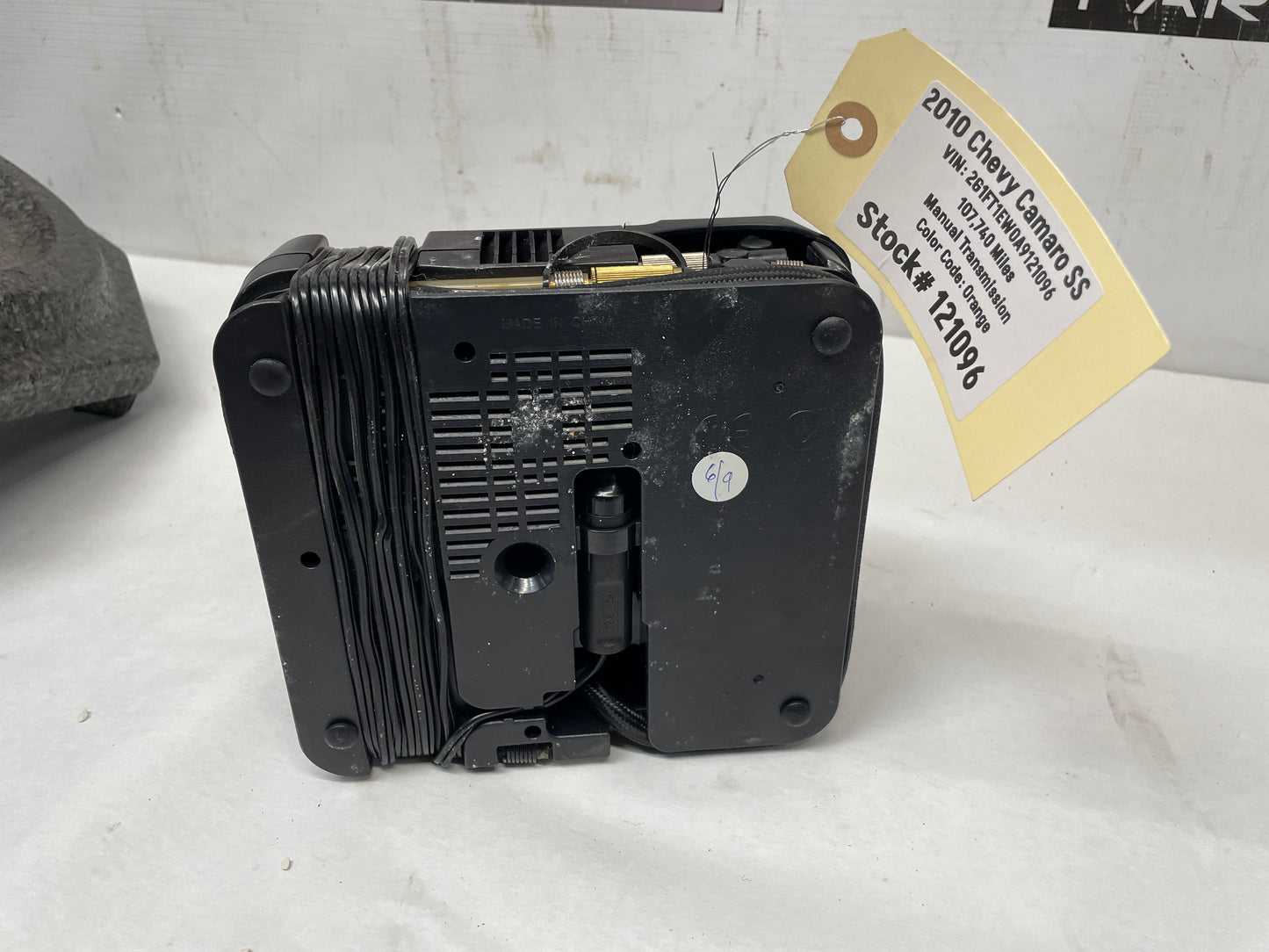 2010 Chevy Camaro SS Tire Air Compressor Inflator w/ Sealant OEM - Day's Parts Yard