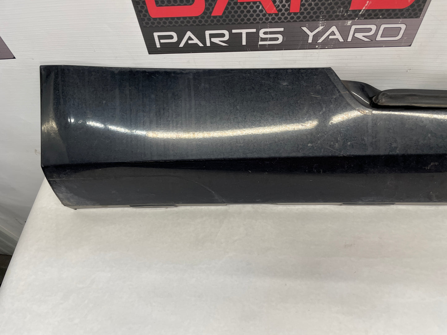 2015 Chevy Camaro SS RH Passenger Rocker Molding Panel Black OEM