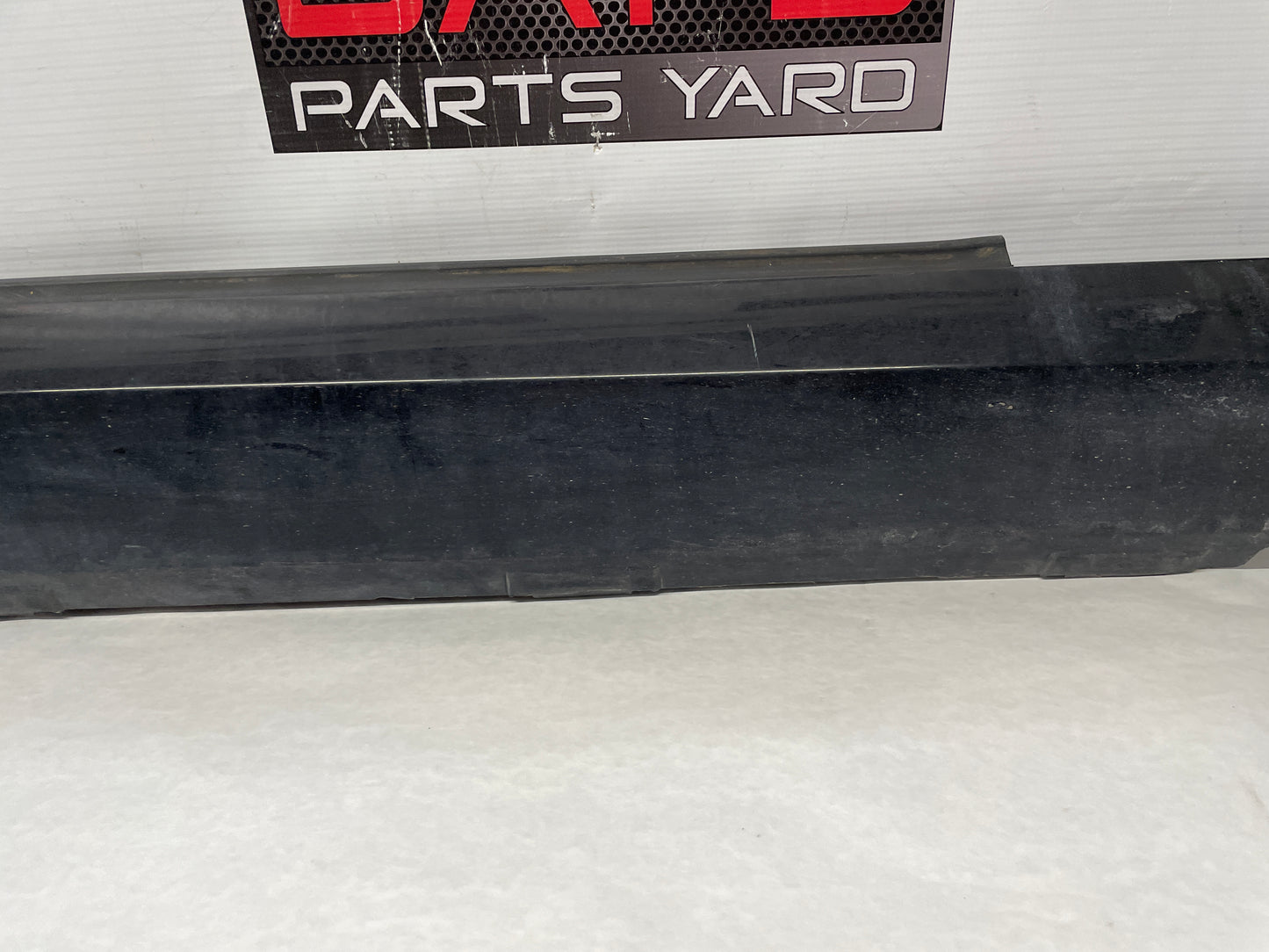 2015 Chevy Camaro SS RH Passenger Rocker Molding Panel Black OEM
