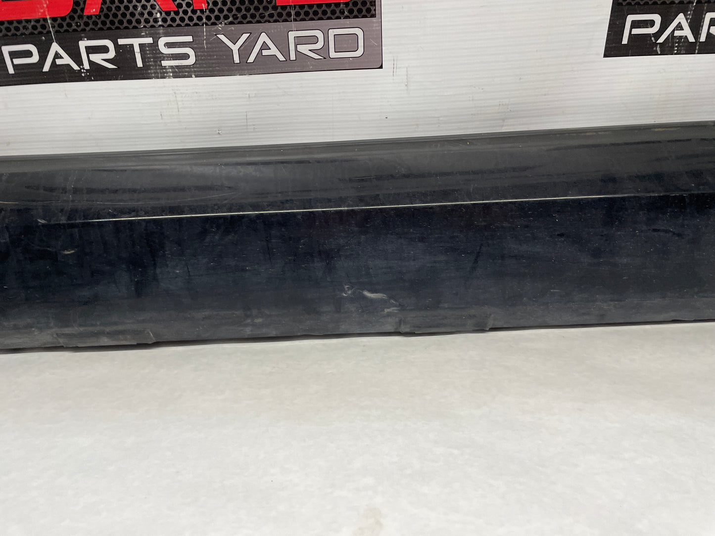 2015 Chevy Camaro SS RH Passenger Rocker Molding Panel Black OEM
