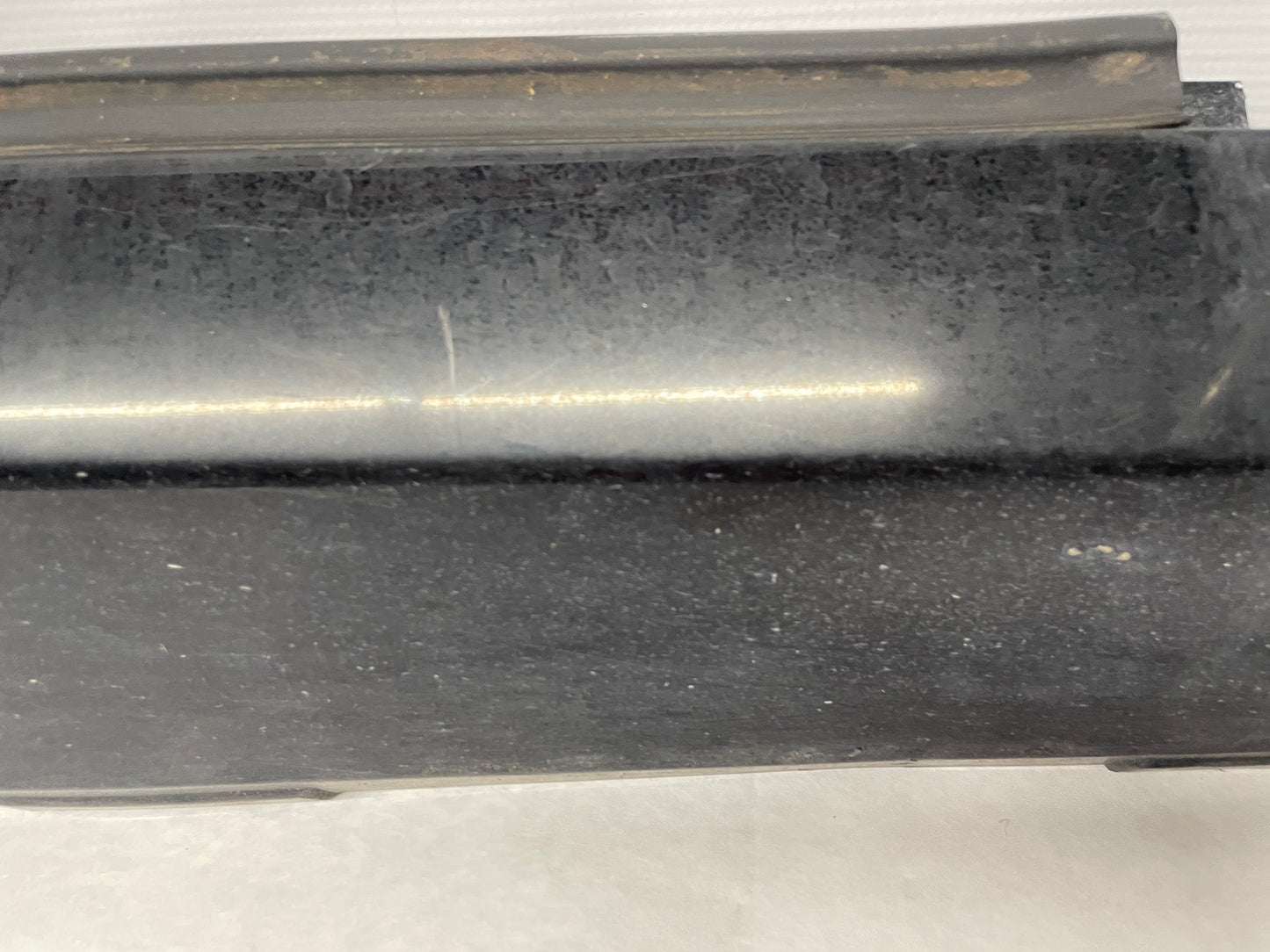 2015 Chevy Camaro SS RH Passenger Rocker Molding Panel Black OEM