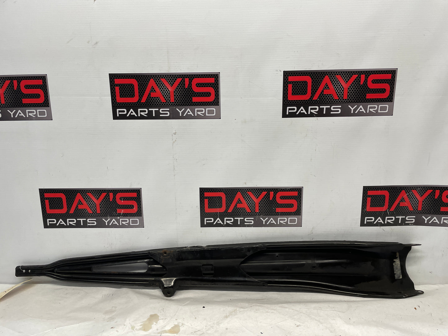 2002 Chevy Camaro SS Rear End Axle Factory Torque Arm OEM - Day's Parts Yard