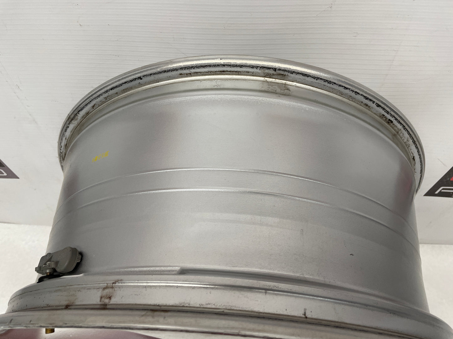 2015 Chevy Camaro SS Factory OEM Rear Wheel 20X9