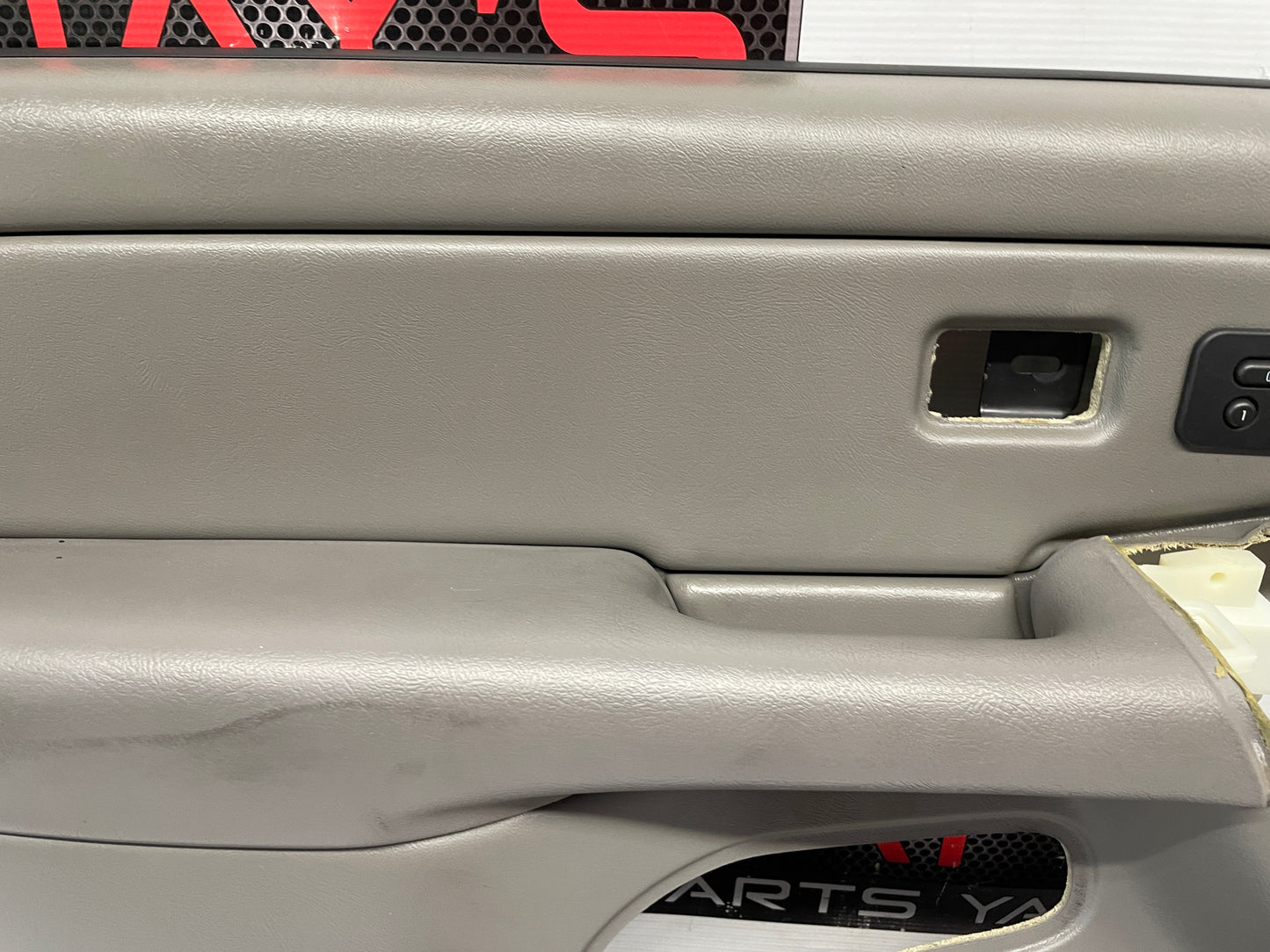 2005 Chevy Avalanche Front LH Driver Door Panel OEM - Day's Parts Yard