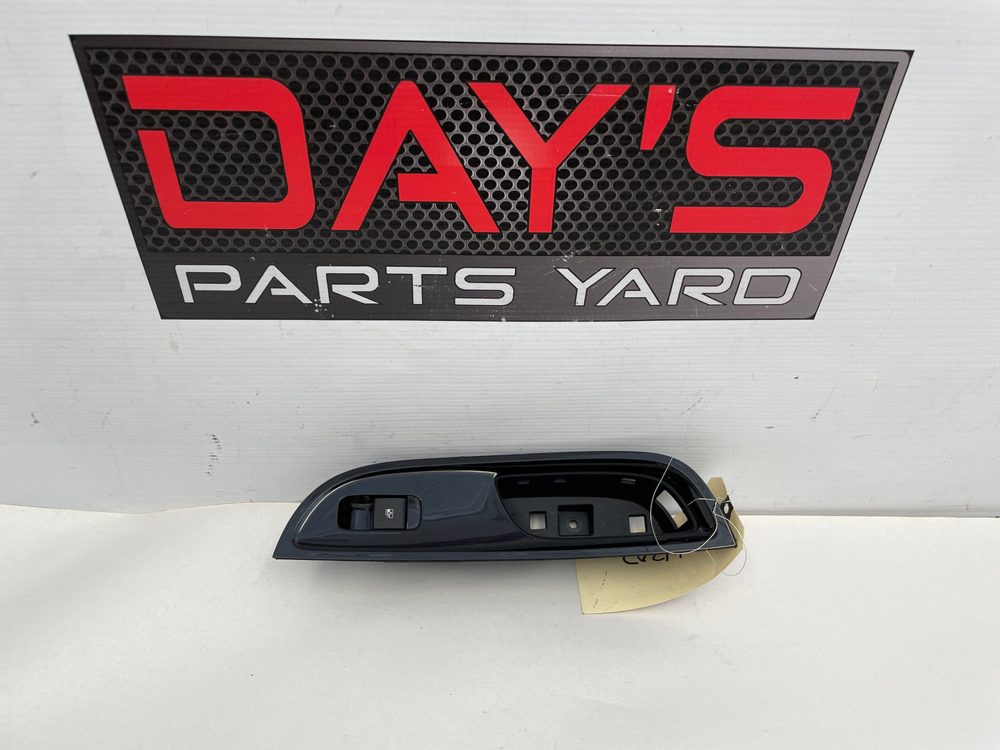 2014 Chevy SS Sedan Right Passenger Door Window Switch - Day's Parts Yard