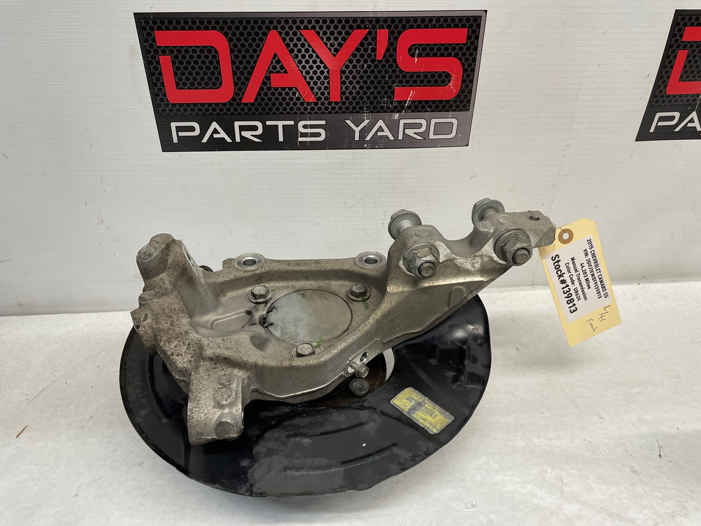 2015 Chevy Camaro SS Front LH Driver Spindle Knuckle Hub Assembly OEM - Day's Parts Yard