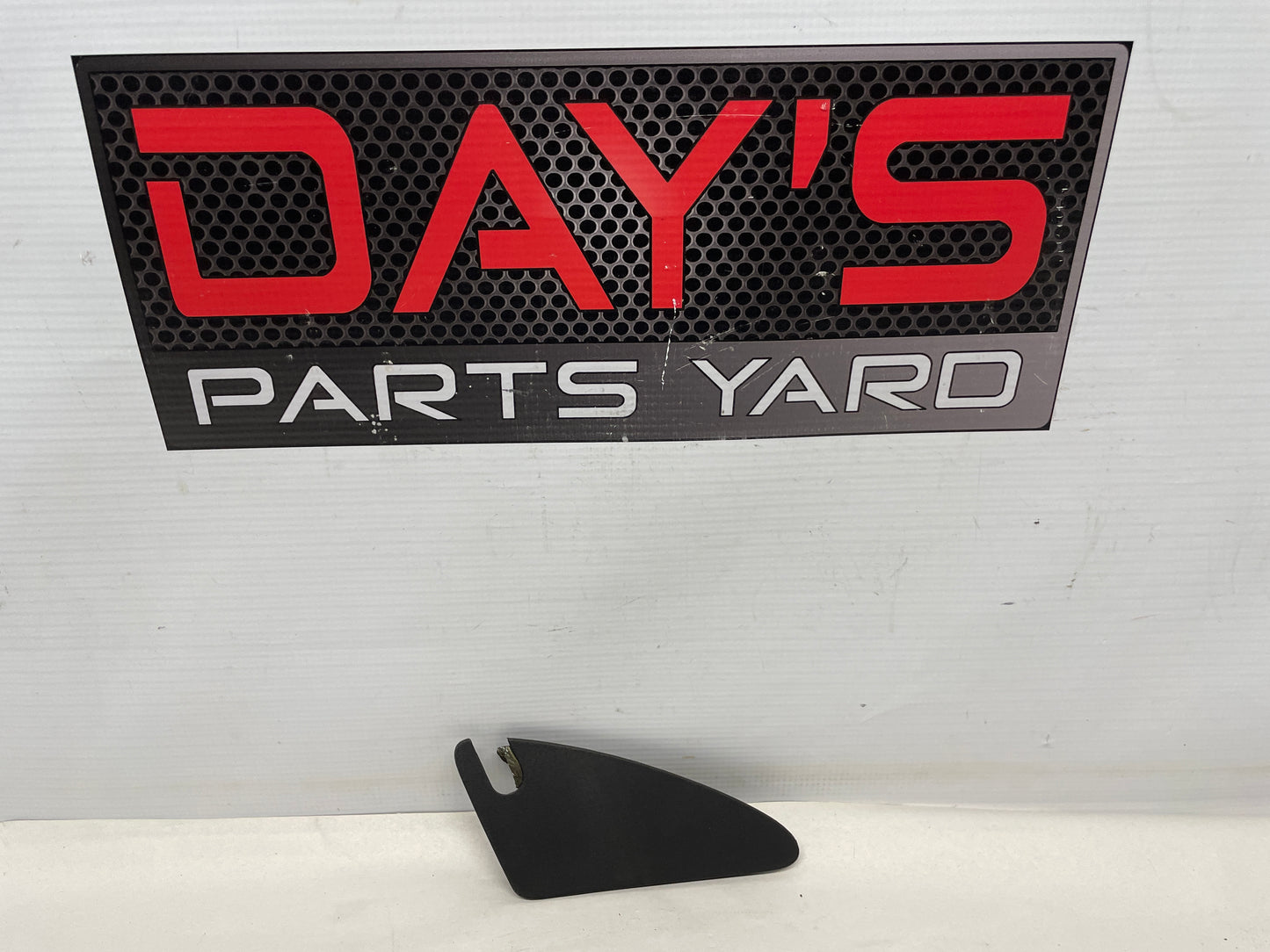 2015 Chevy SS Sedan RH Interior Mirror Cover Trim OEM - Day's Parts Yard