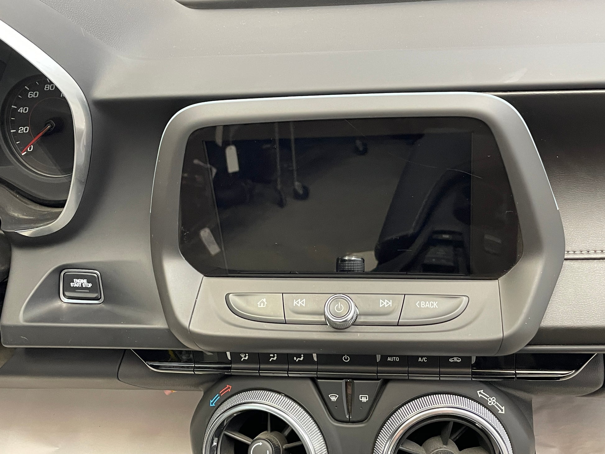 2021 Chevy Camaro SS Complete Dash w/ Shifter OEM - Day's Parts Yard