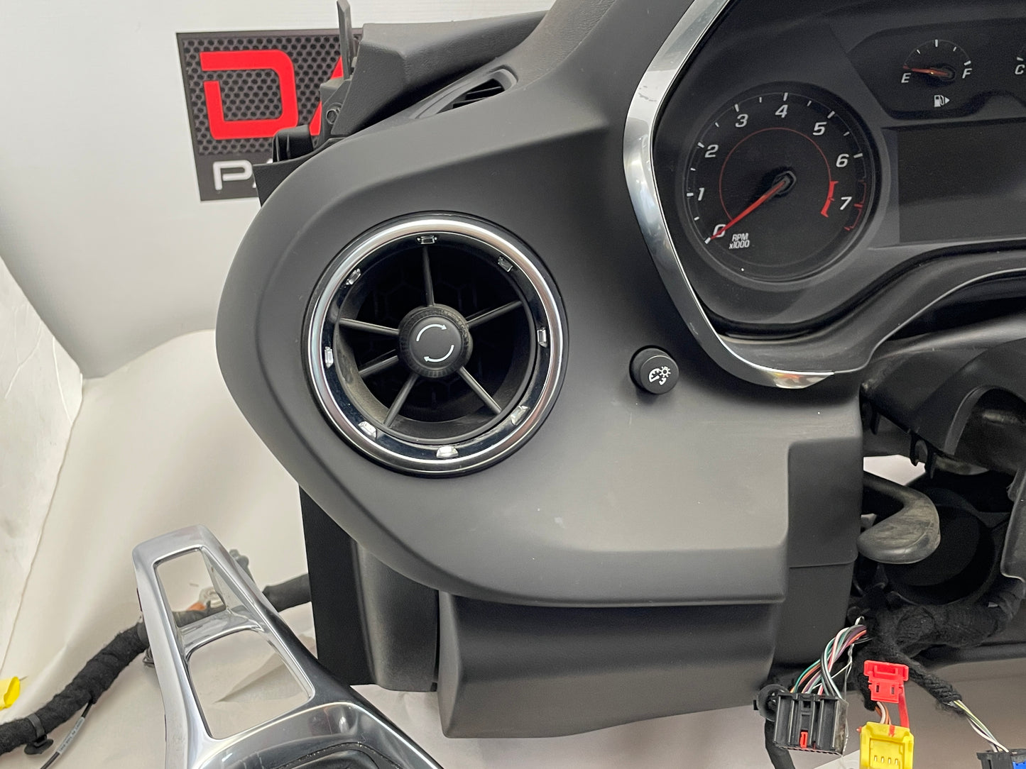 2021 Chevy Camaro SS Complete Dash w/ Shifter OEM - Day's Parts Yard