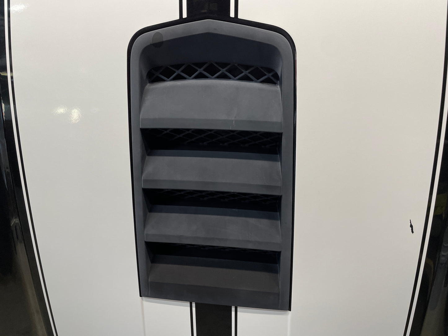 2015 Chevy Camaro SS Hood w/ Scoop Vent Insert Black OEM