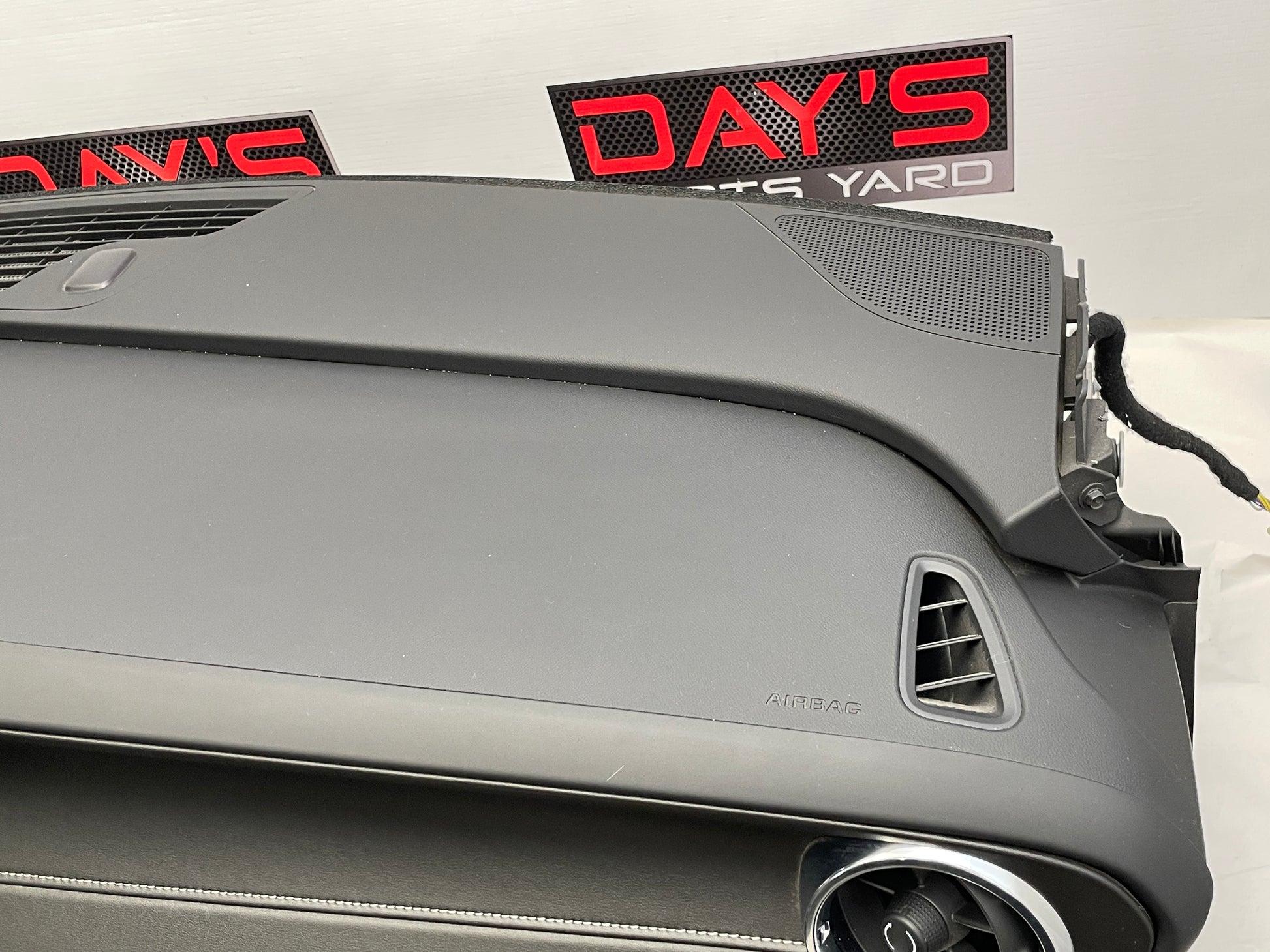 2021 Chevy Camaro SS Complete Dash w/ Shifter OEM - Day's Parts Yard