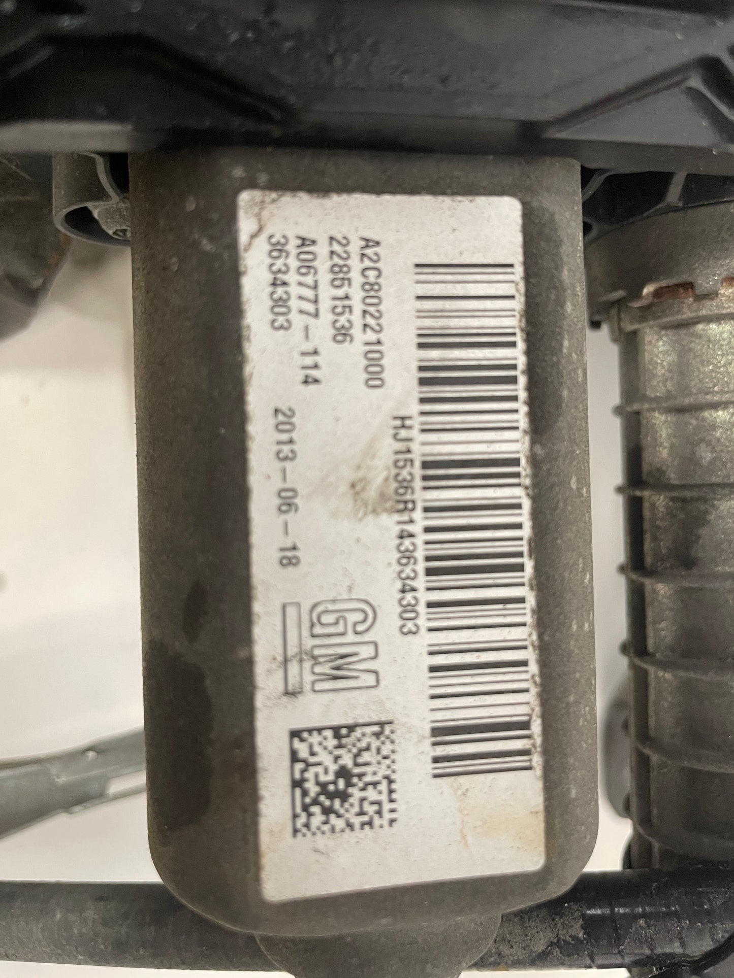 2014 Cadillac CTS-V Coupe Emergency Parking Brake Actuator Assembly OEM - Day's Parts Yard