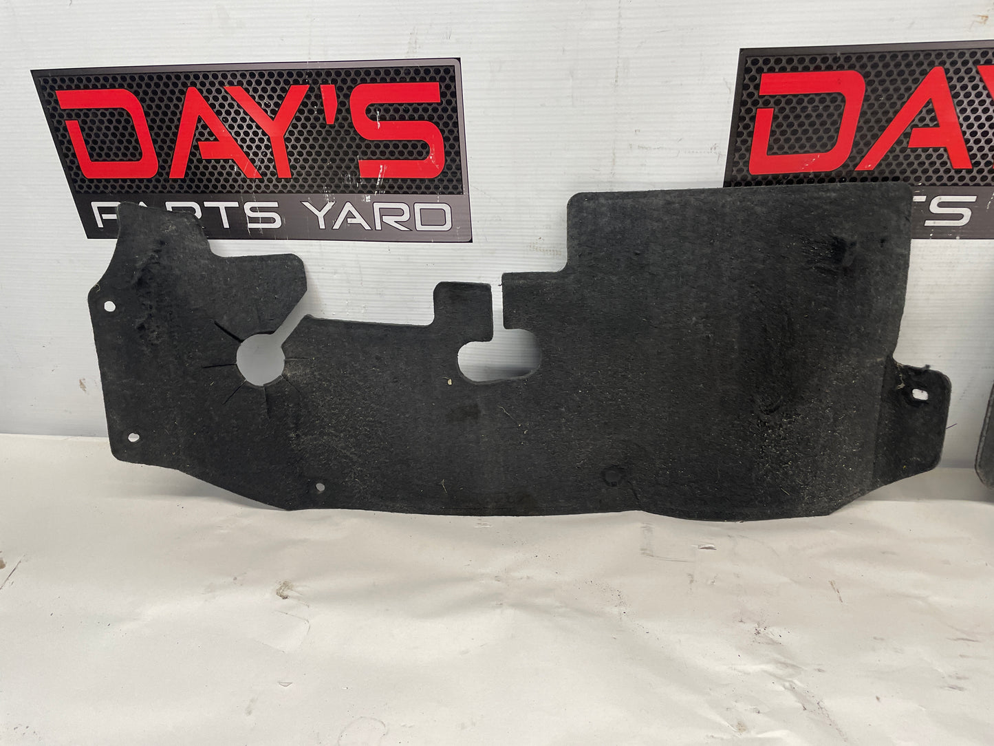 2014 Cadillac CTS-V Coupe Front RH & LH Fender Liner Felt OEM - Day's Parts Yard