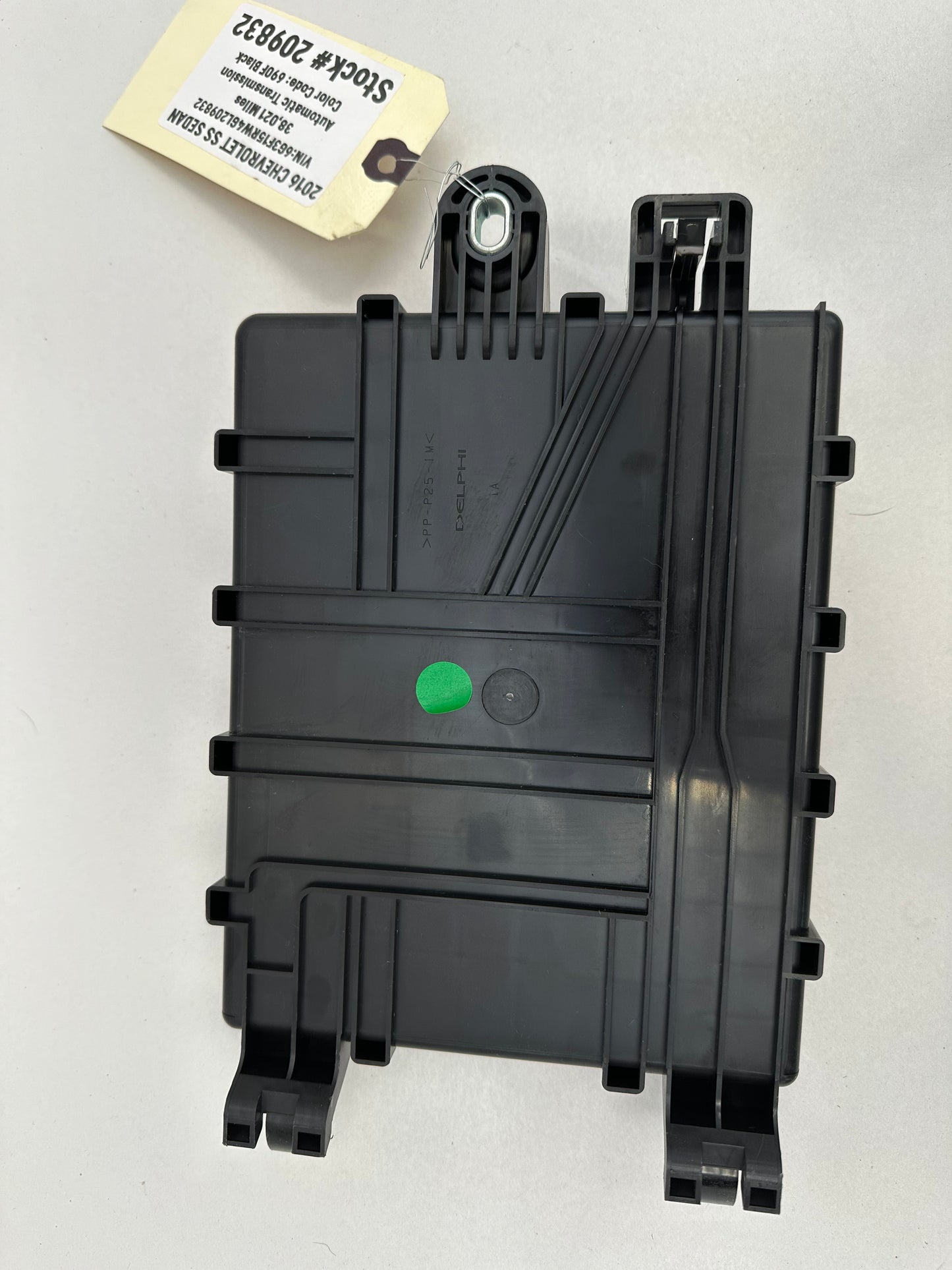 2016 Chevrolet SS Sedan Rear Fuse Box Relay OEM - Day's Parts Yard