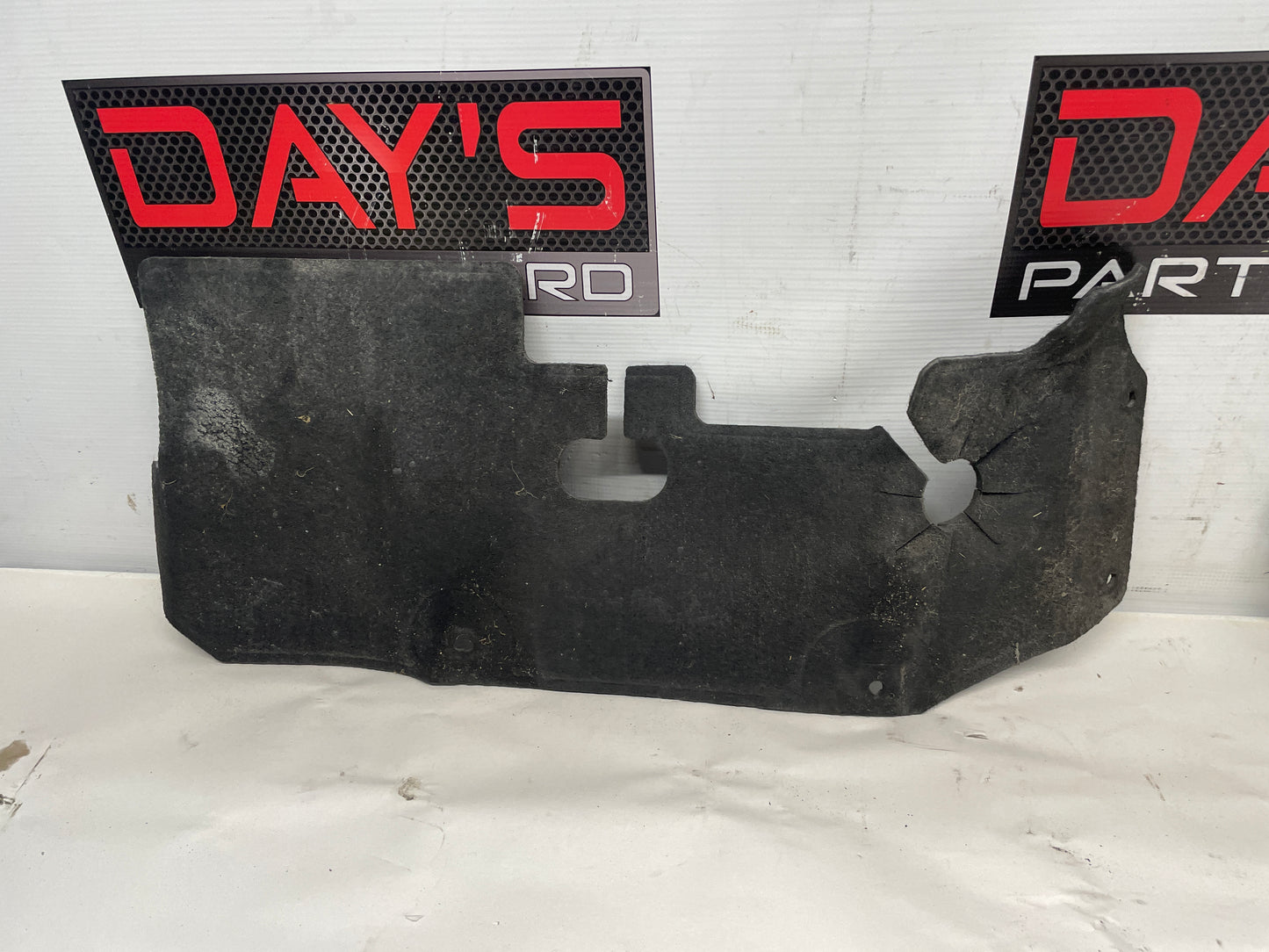 2014 Cadillac CTS-V Coupe Front RH & LH Fender Liner Felt OEM - Day's Parts Yard