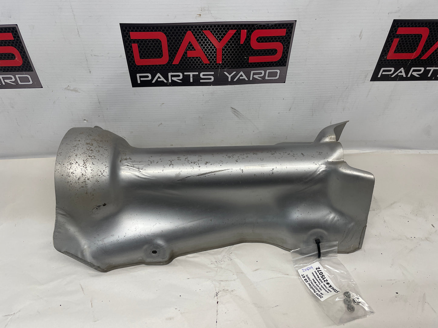 2009 Pontiac G8 GT Transmission Tunnel Exhaust Heat Shield OEM - Day's Parts Yard