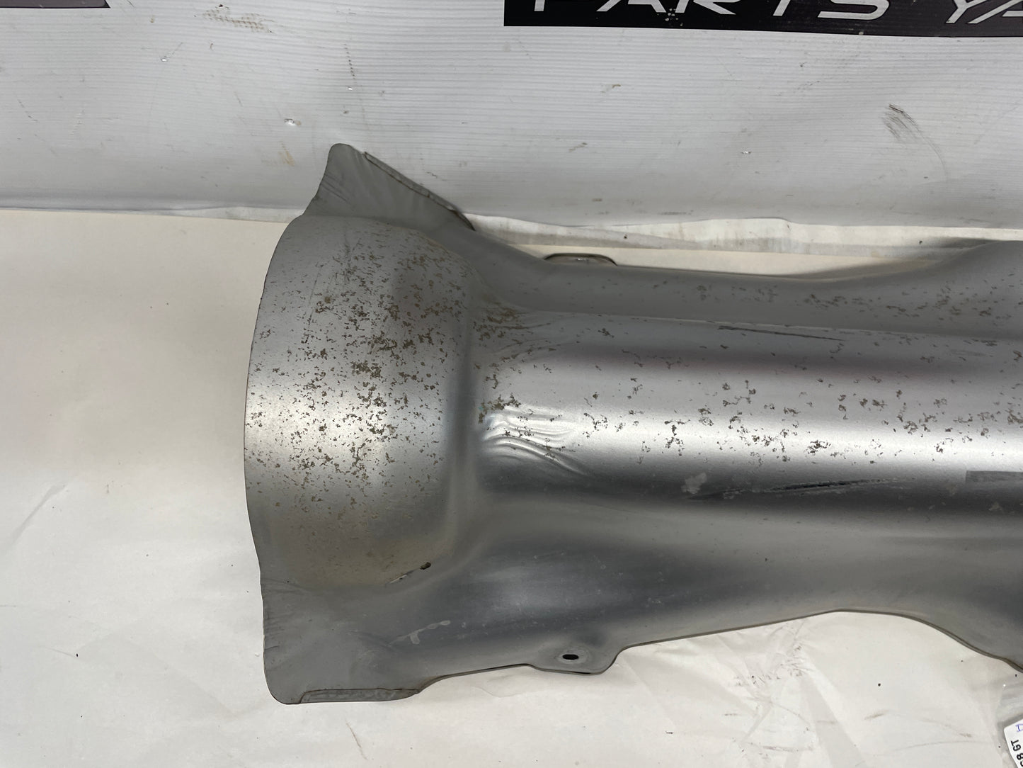 2009 Pontiac G8 GT Transmission Tunnel Exhaust Heat Shield OEM - Day's Parts Yard