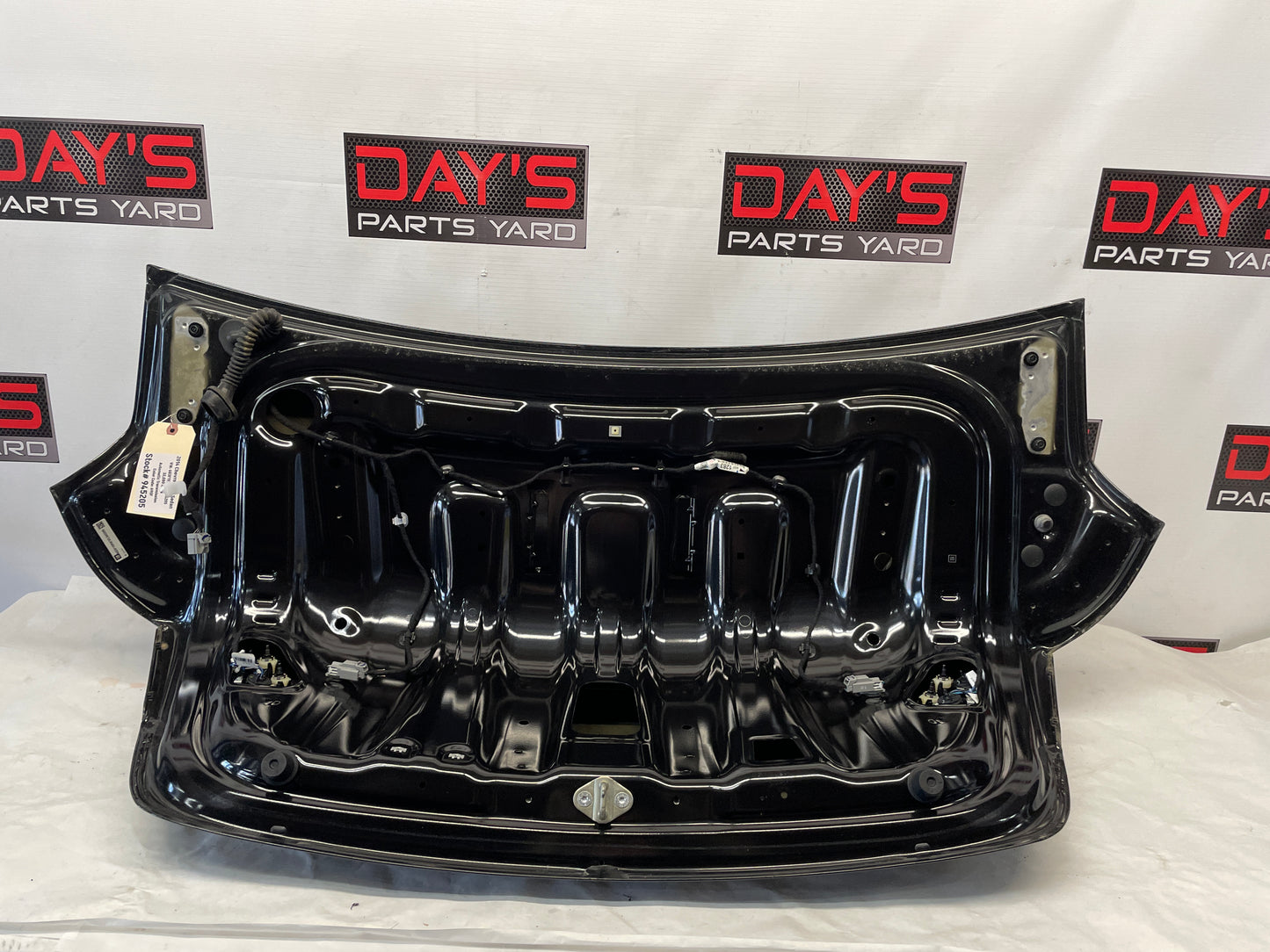 2014 Chevy SS Sedan Trunk Deck Lid w/ Spoiler OEM - Day's Parts Yard