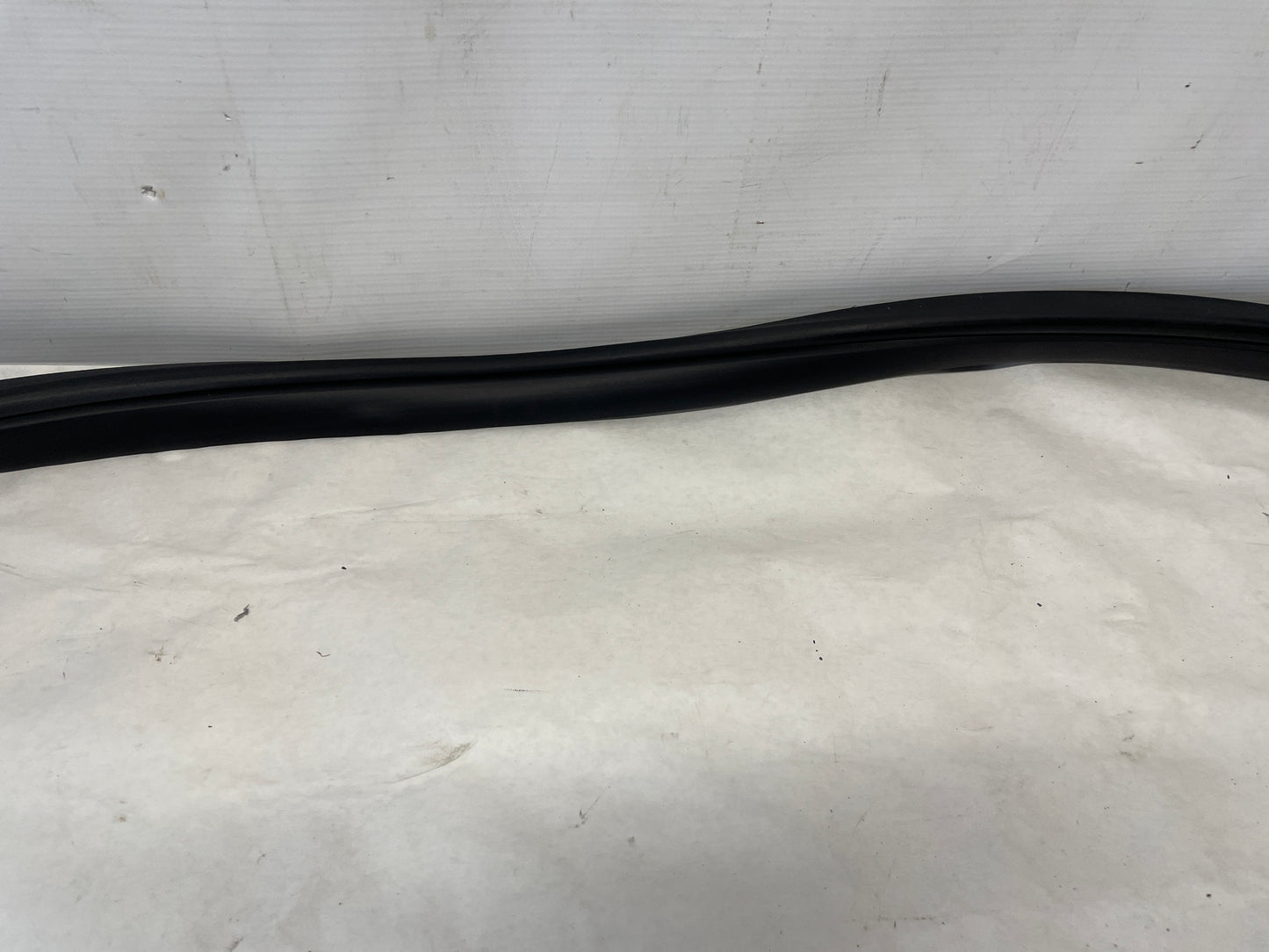 2014 Chevy SS Sedan LH Driver Front Door Rubber Weather Strip Seal OEM - Day's Parts Yard