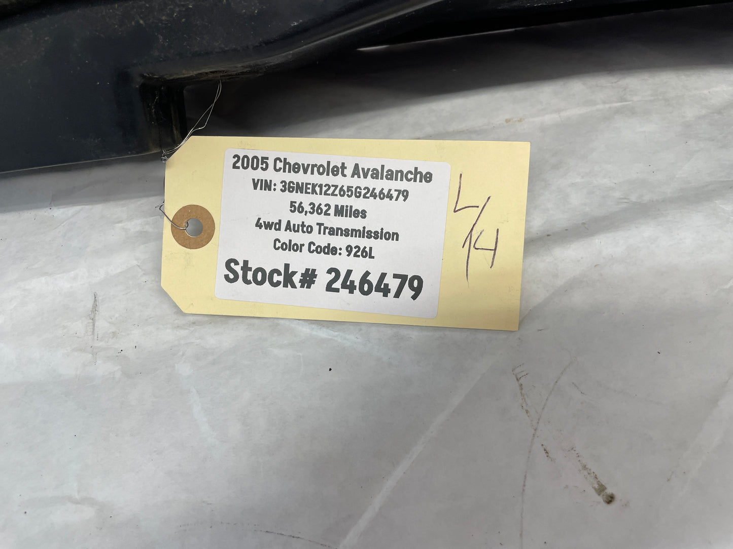 2005 Chevy Avalanche LH Driver Rear Toolbox Bed Lid Cover Door OEM - Day's Parts Yard