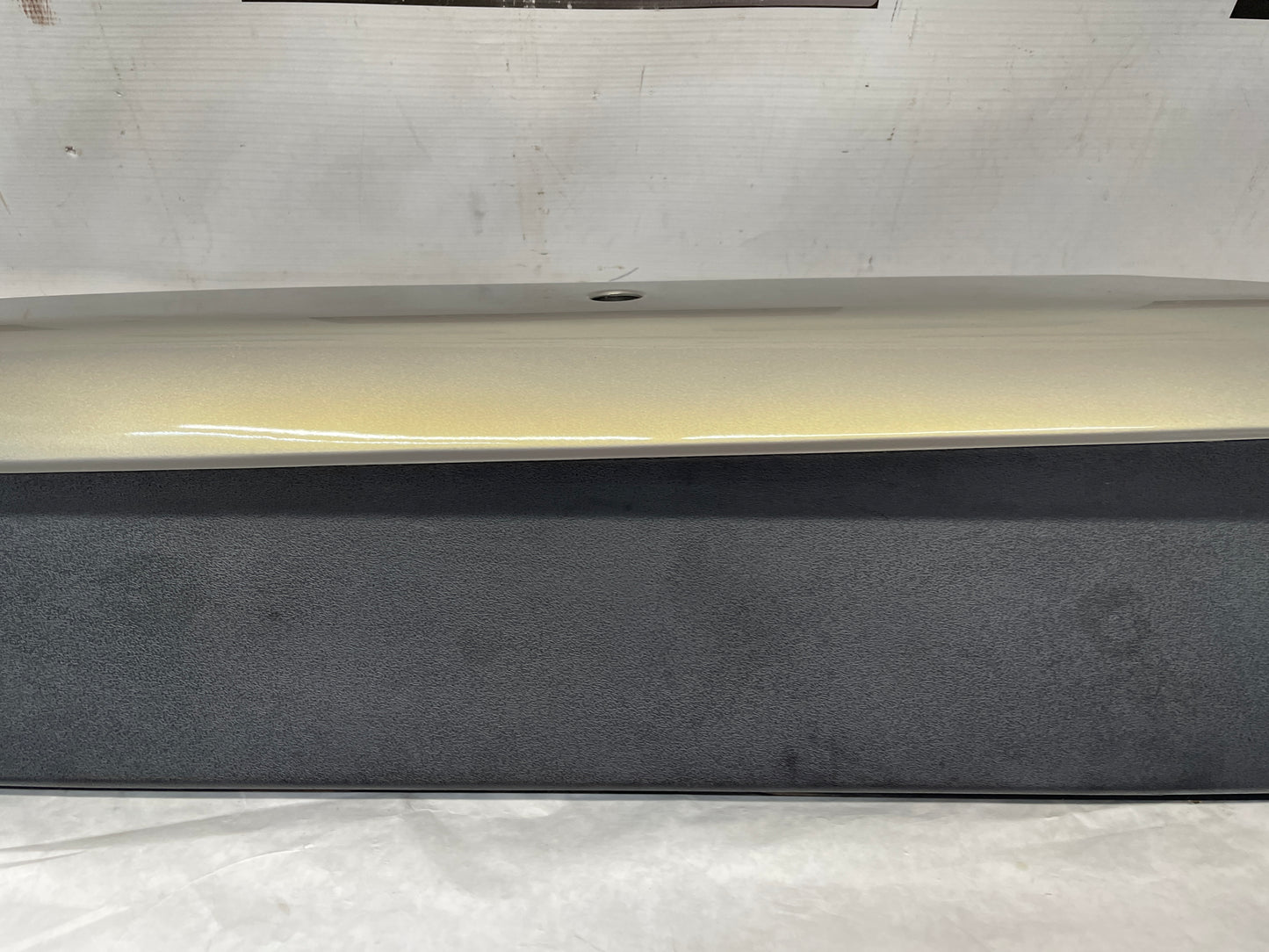 2005 Chevy Avalanche LH Driver Rear Toolbox Bed Lid Cover Door OEM - Day's Parts Yard