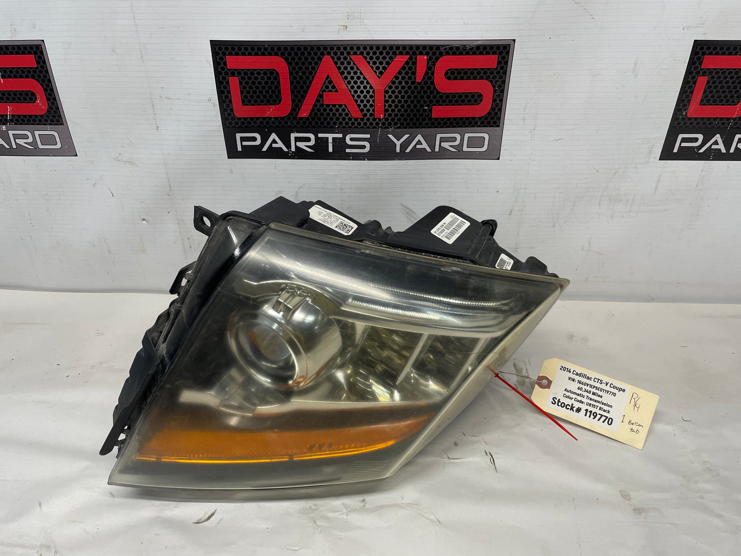 2014 Cadillac CTS-V Coupe RH Passenger HID Xenon Head Light Headlight Lamp OEM - Day's Parts Yard