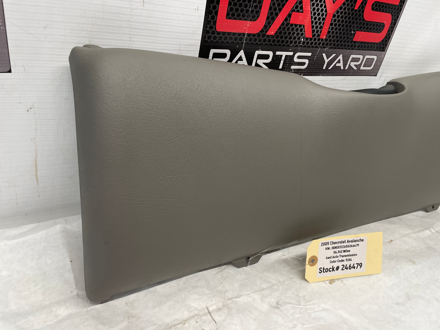 2005 Chevy Avalanche LH Driver Lower Dash Knee Bolster OEM - Day's Parts Yard