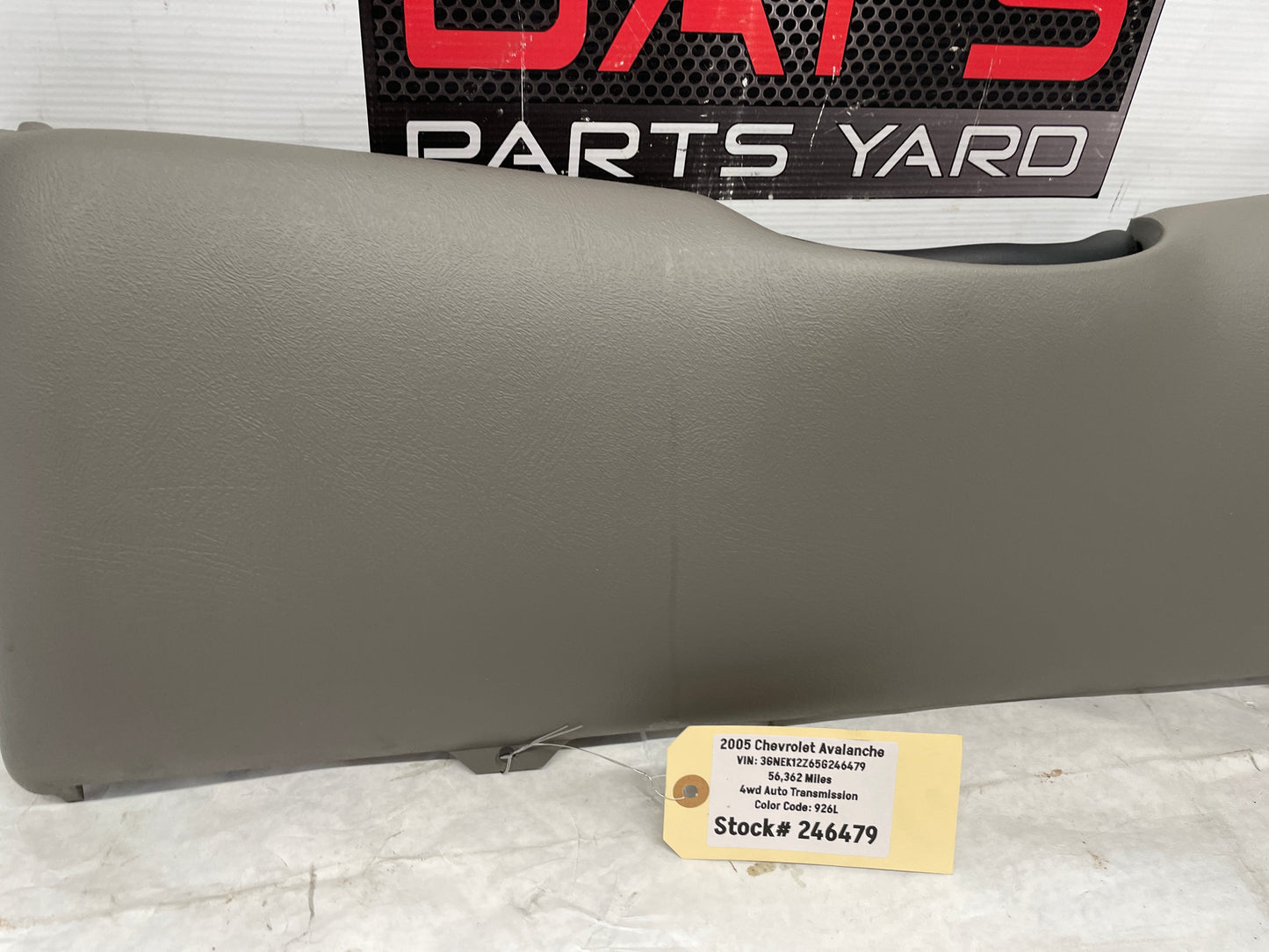 2005 Chevy Avalanche LH Driver Lower Dash Knee Bolster OEM - Day's Parts Yard