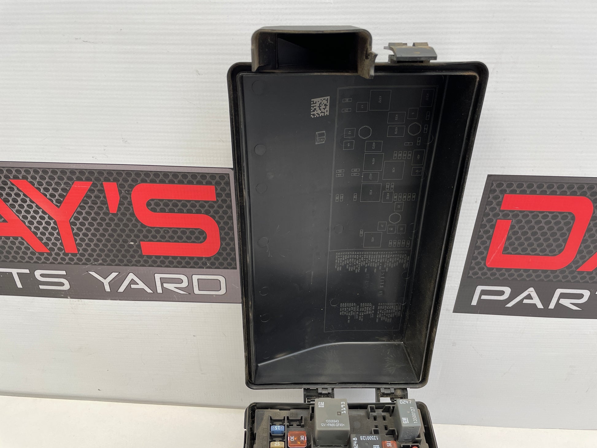 2015 Chevy Camaro SS 1LE Fuse Box OEM - Day's Parts Yard