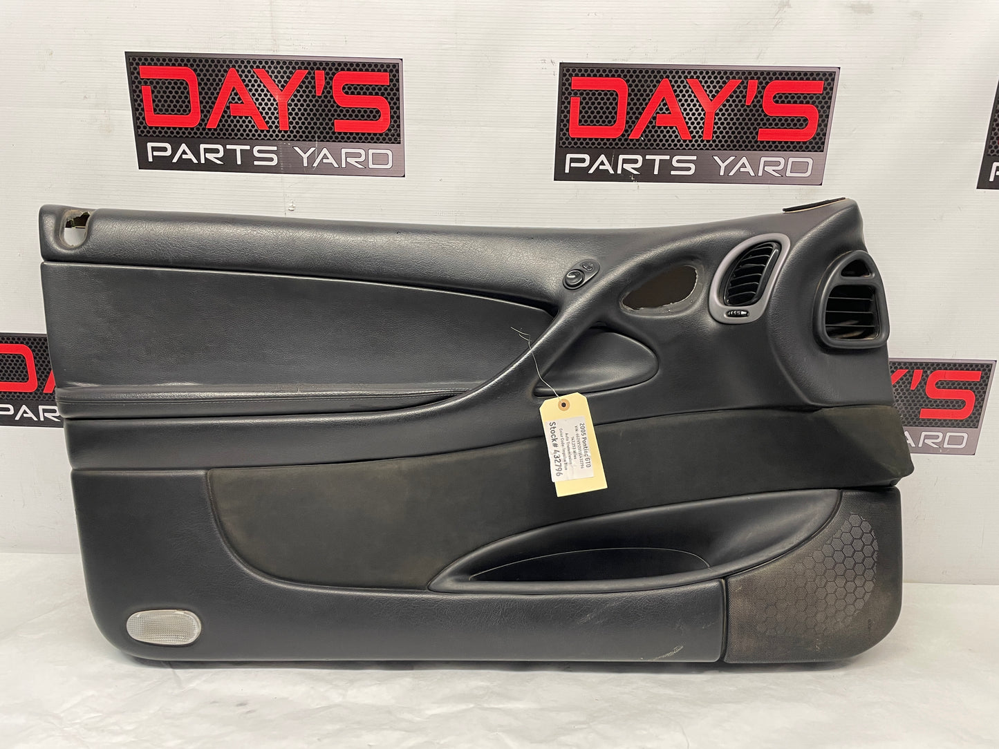 2005 Pontiac GTO LH Driver Front Interior Door Panel Trim OEM - Day's Parts Yard