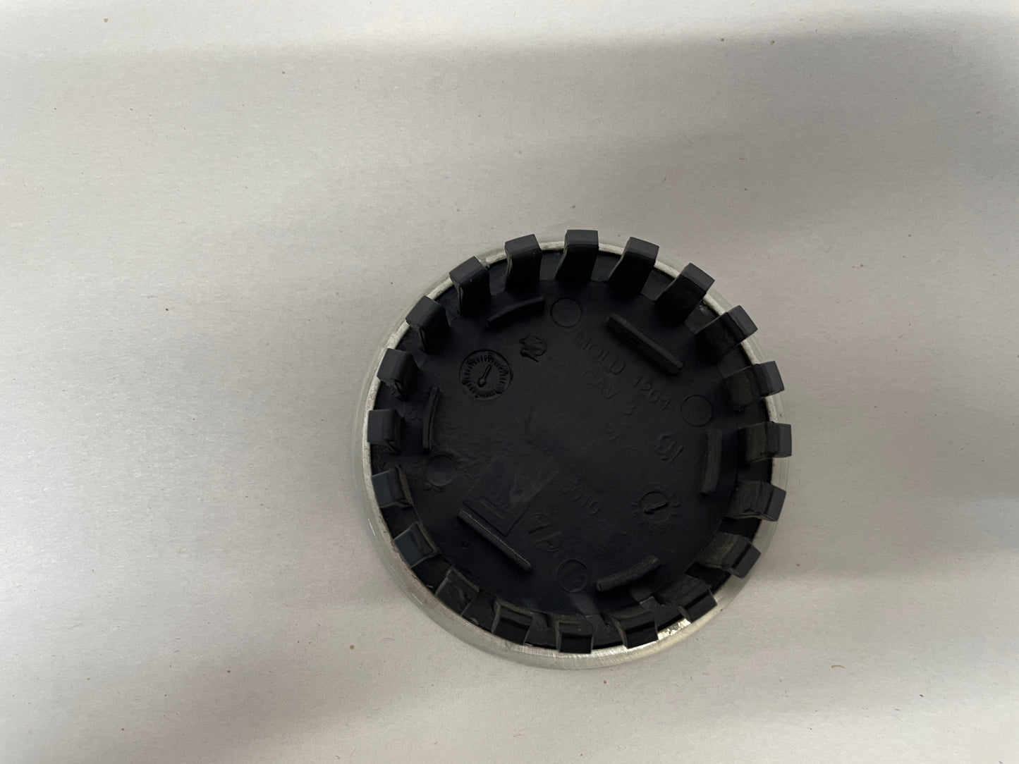 2014 Chevy SS Sedan Wheel Center Cap OEM - Day's Parts Yard