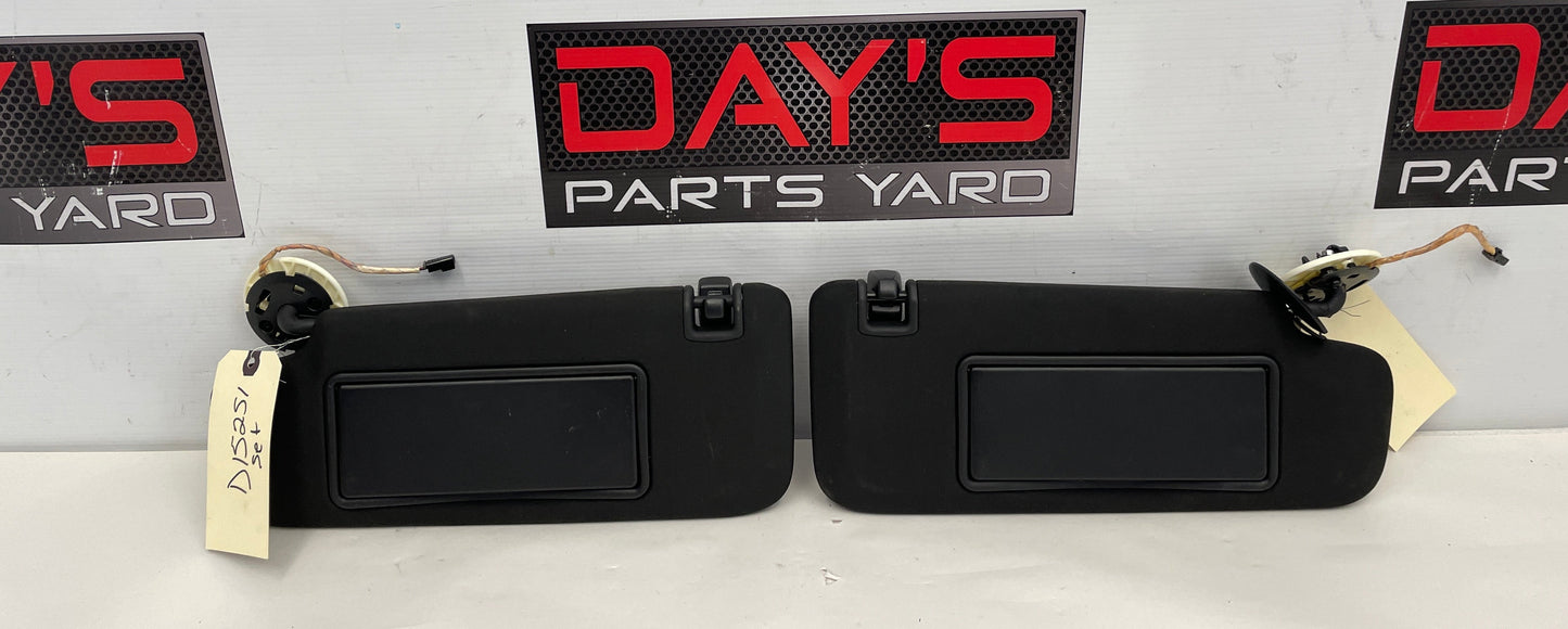 2017 Cadillac ATS-V Coupe RH & LH Sunvisors Sun Visor w/ Clips OEM - Day's Parts Yard