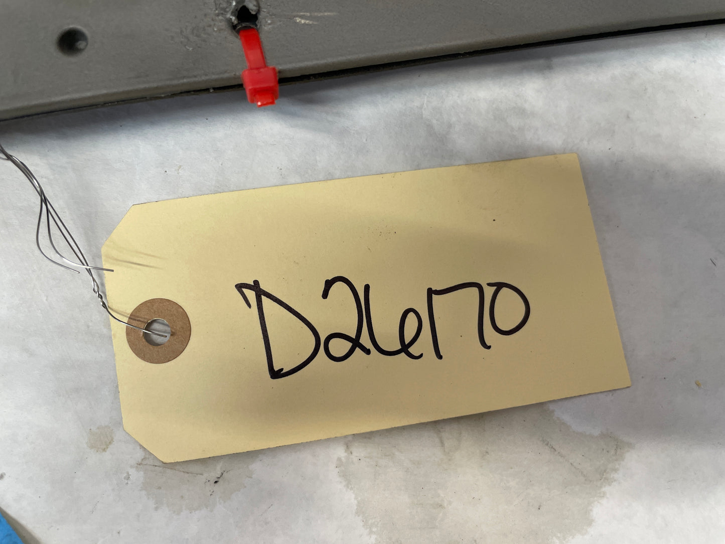 2005 Chevy Avalanche Glove Box Compartment OEM - Day's Parts Yard