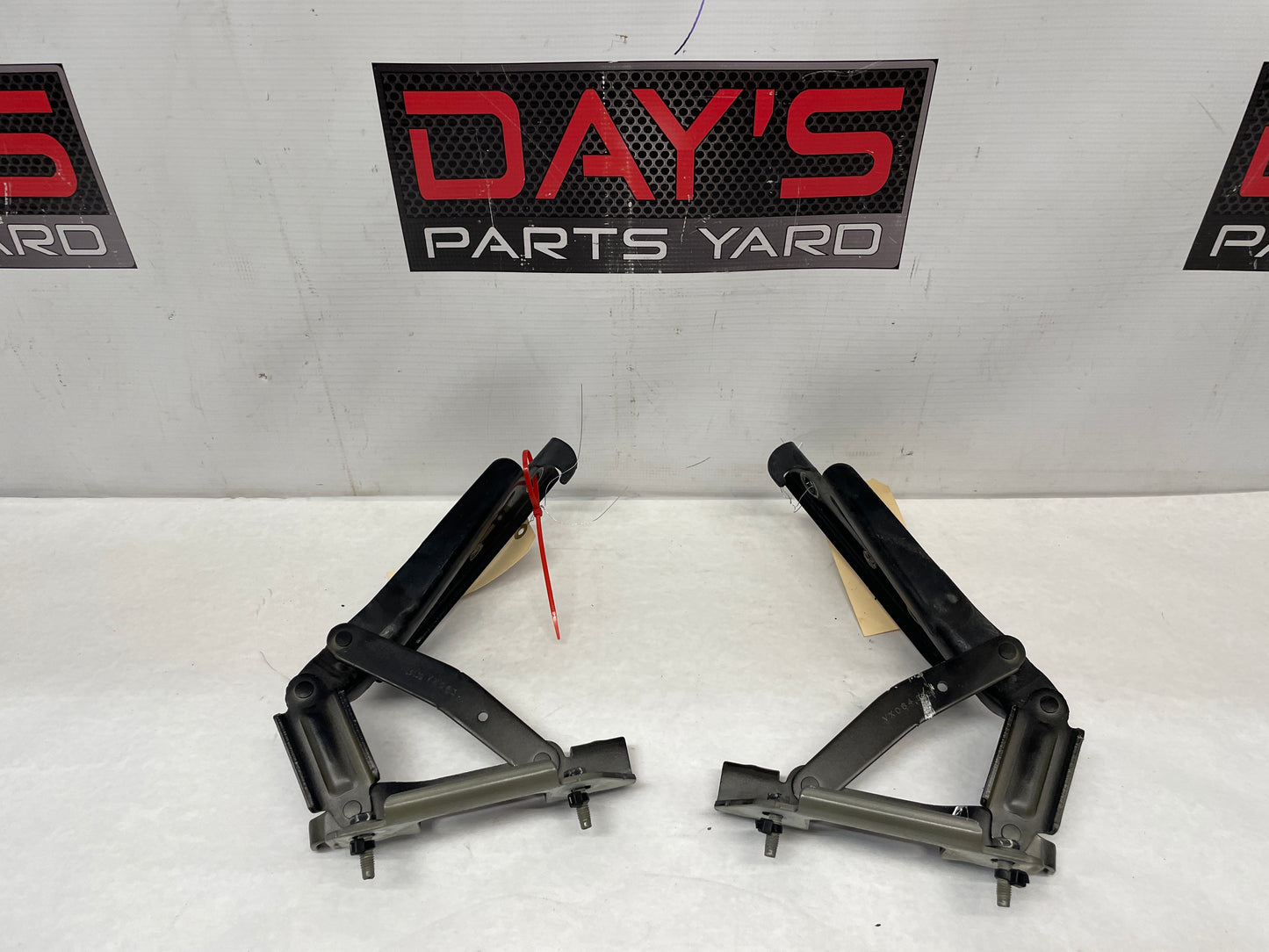 2015 Chevy Camaro SS RH & LH Hood Hinges OEM