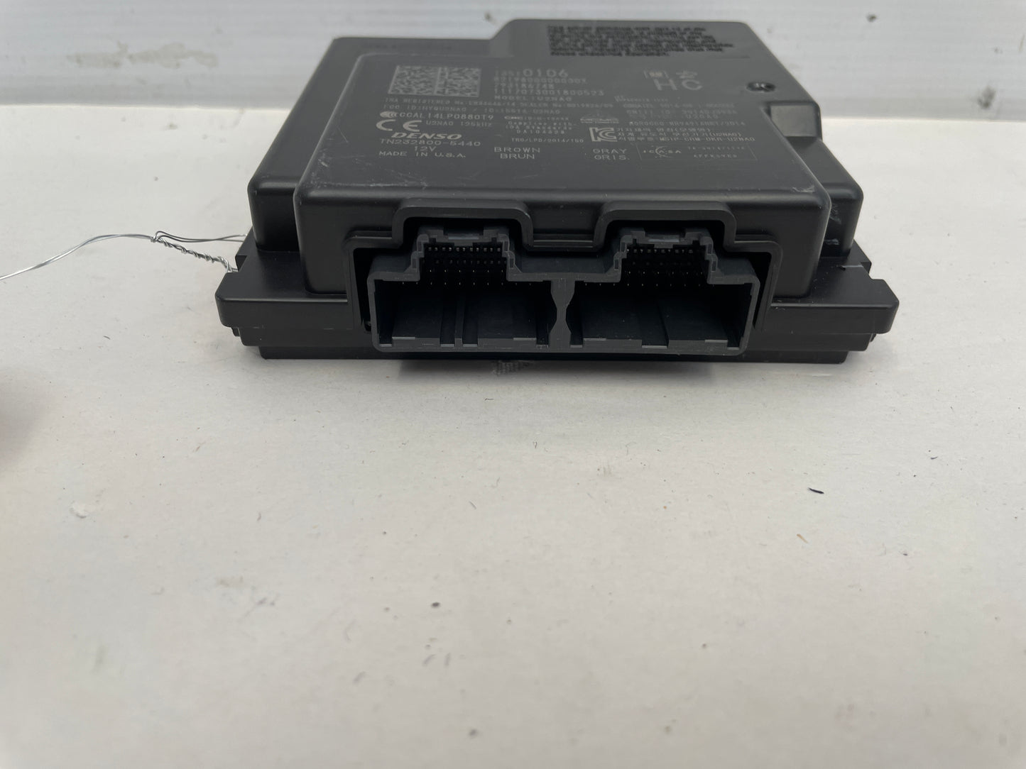 2017 Cadillac ATS-V Coupe Keyless Entry Module OEM - Day's Parts Yard