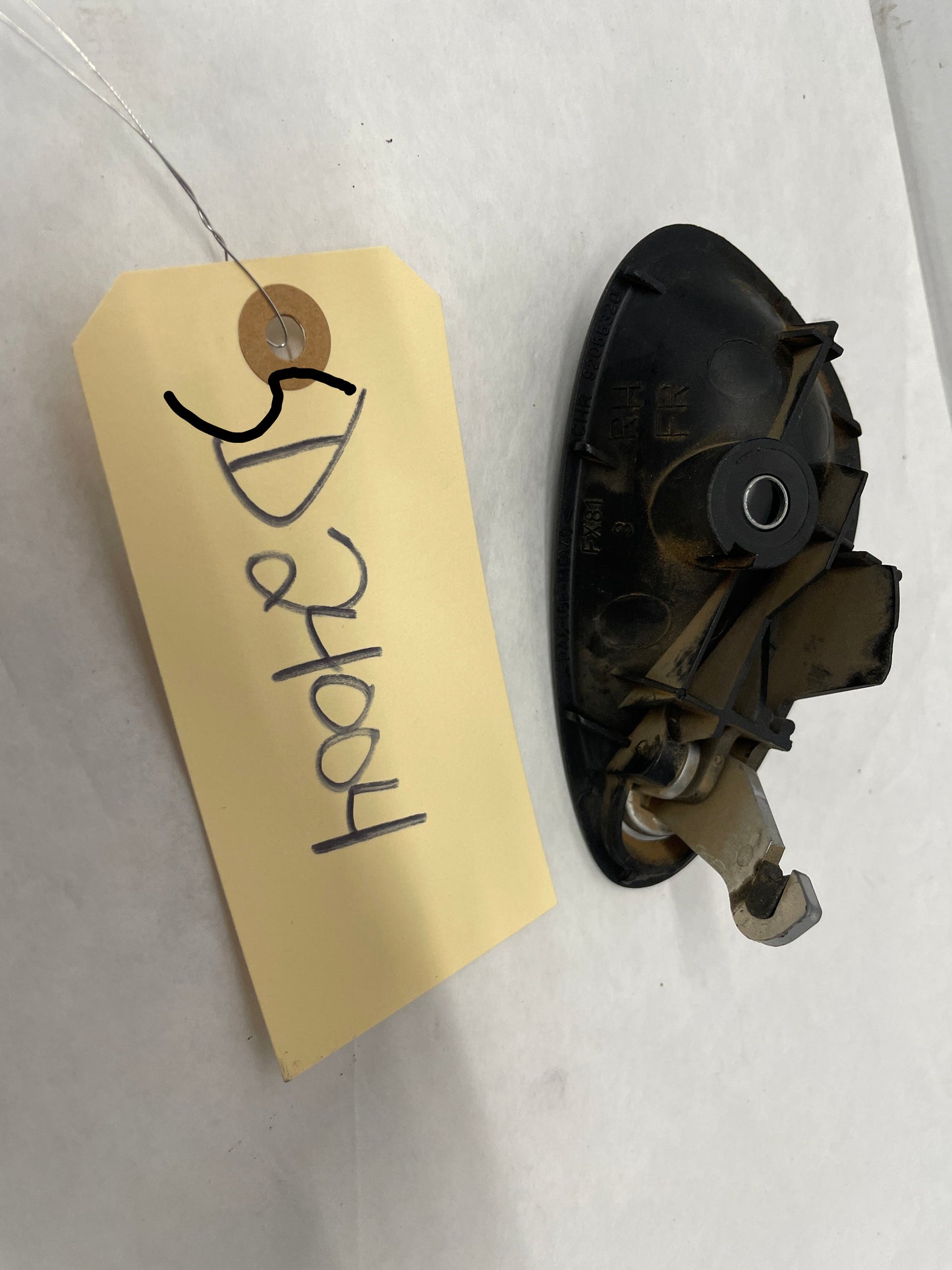 2005 Pontiac GTO RH Passenger Interior Door Handle OEM - Day's Parts Yard