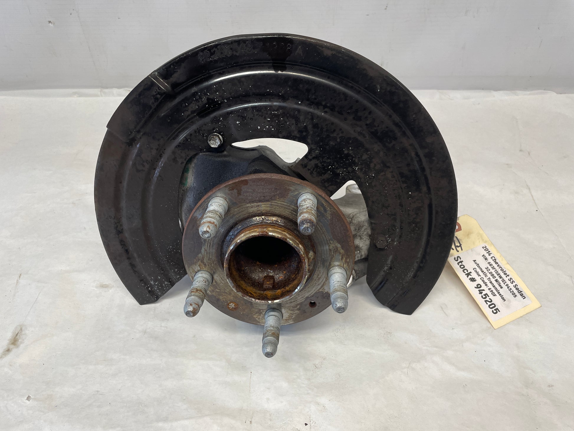 2014 Chevy SS Sedan LH Driver Front Spindle Knuckle Hub Assembly OEM - Day's Parts Yard