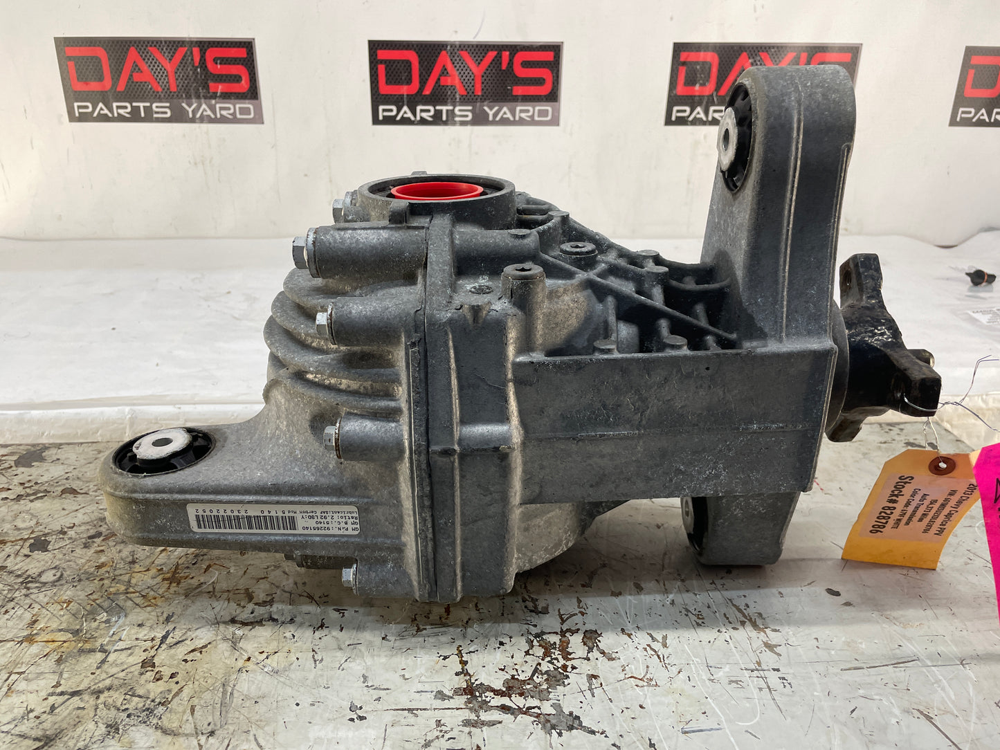 2013 Chevy Caprice PPV Rear End Rearend Carrier Differential 2.92 LSD OEM - Day's Parts Yard