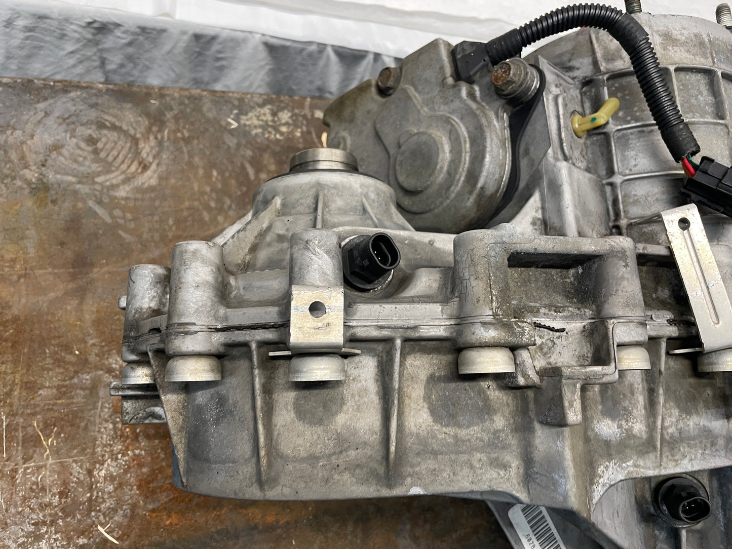 2005 Chevy Avalanche Transfer Case OEM - Day's Parts Yard