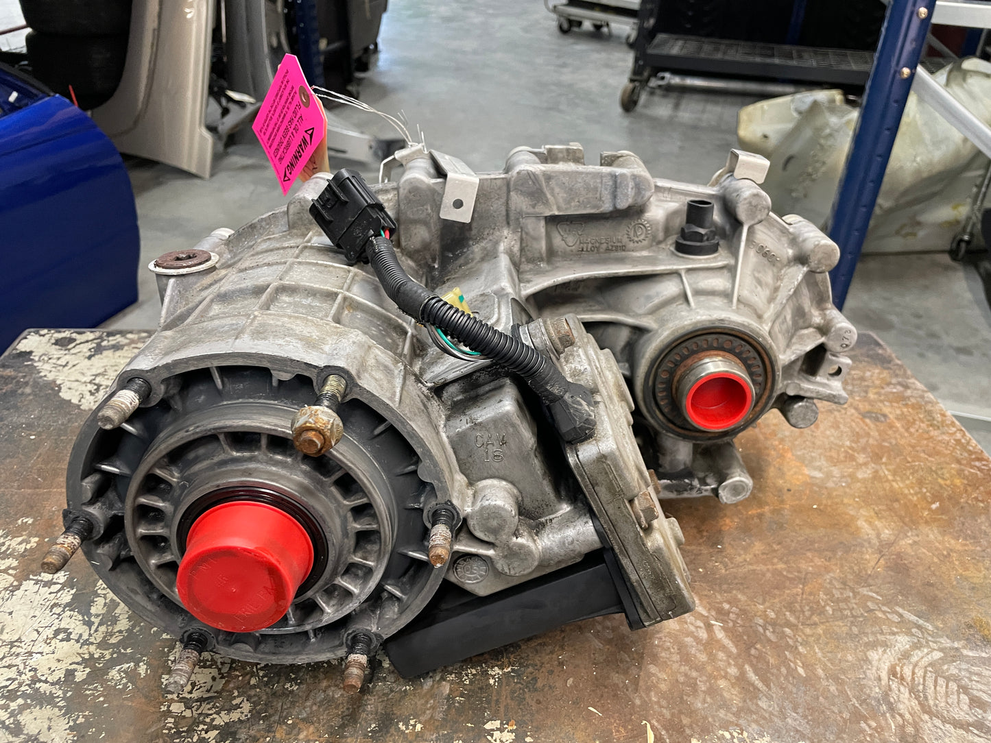 2005 Chevy Avalanche Transfer Case OEM - Day's Parts Yard