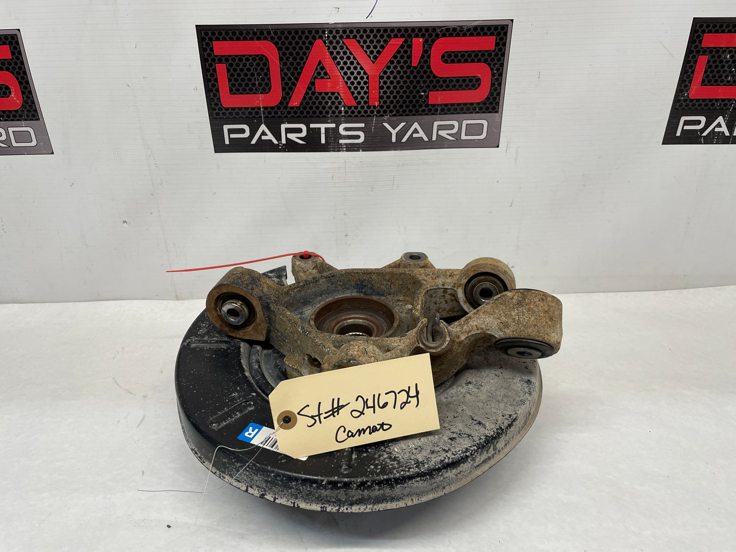 2015 Chevy Camaro SS RH Passenger Rear Spindle Knuckle Hub Wheel Bearing OEM