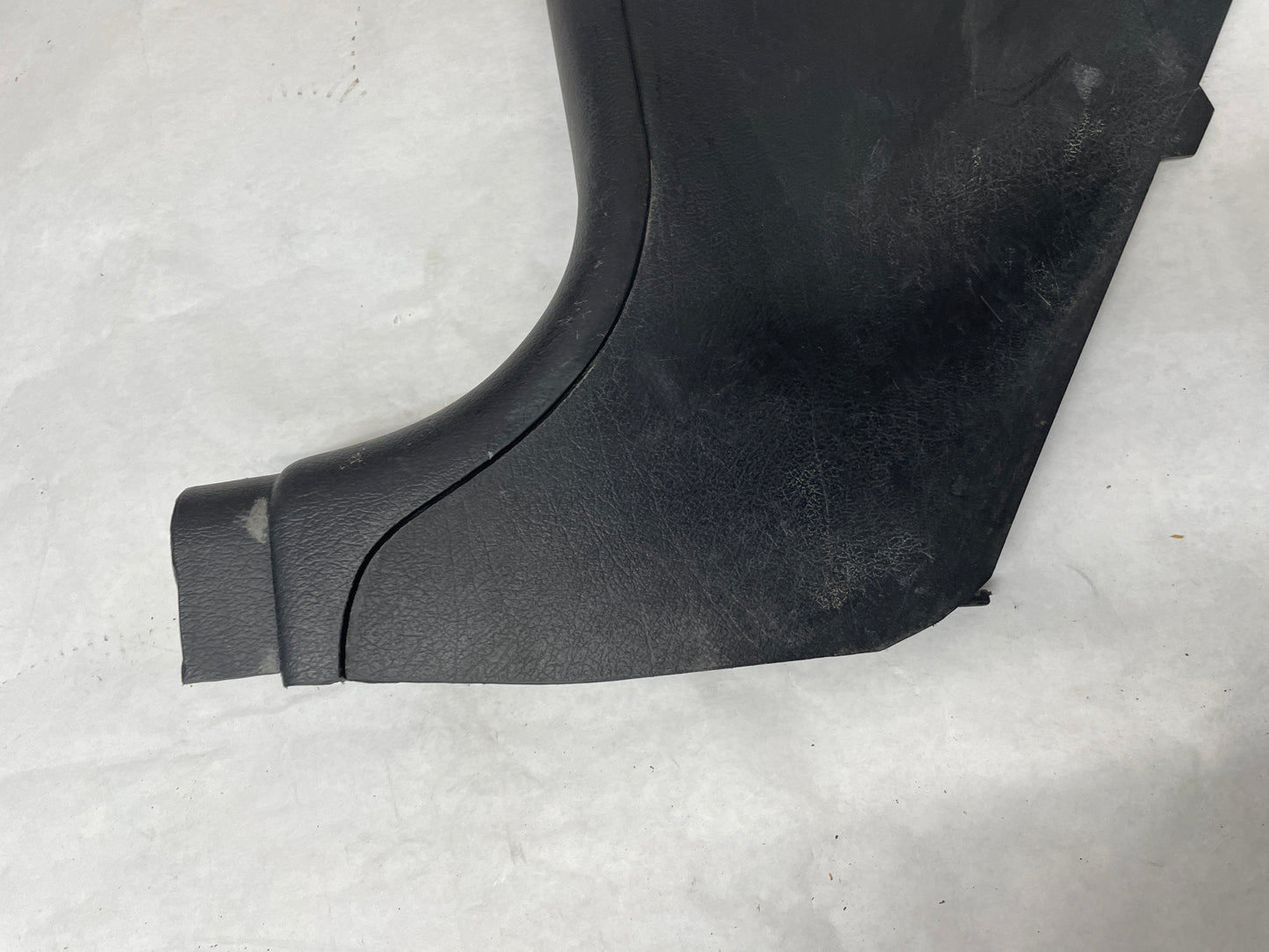 2005 Pontiac GTO LH Driver Interior Foot Well Kick Panel Trim Insert OEM - Day's Parts Yard
