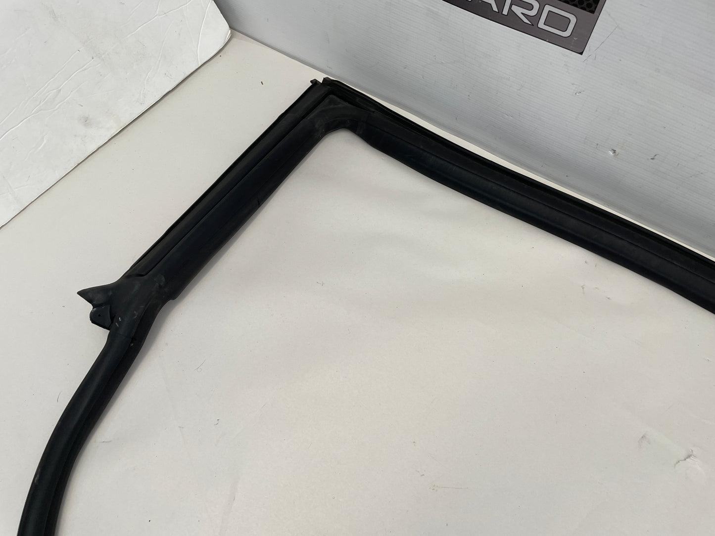 2017 Cadillac ATS-V Coupe RH Passenger Door Weather Strip Rubber Seal OEM - Day's Parts Yard