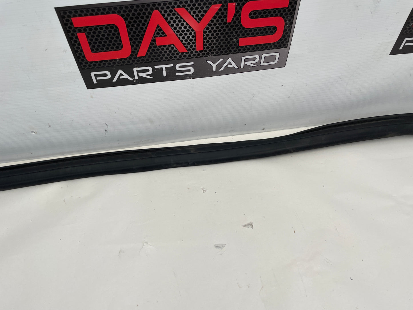 2017 Cadillac ATS-V Coupe RH Passenger Door Weather Strip Rubber Seal OEM - Day's Parts Yard