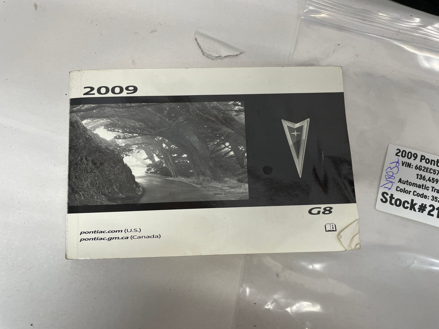 2009 Pontiac G8 GT Owners Manual Booklet OEM - Day's Parts Yard