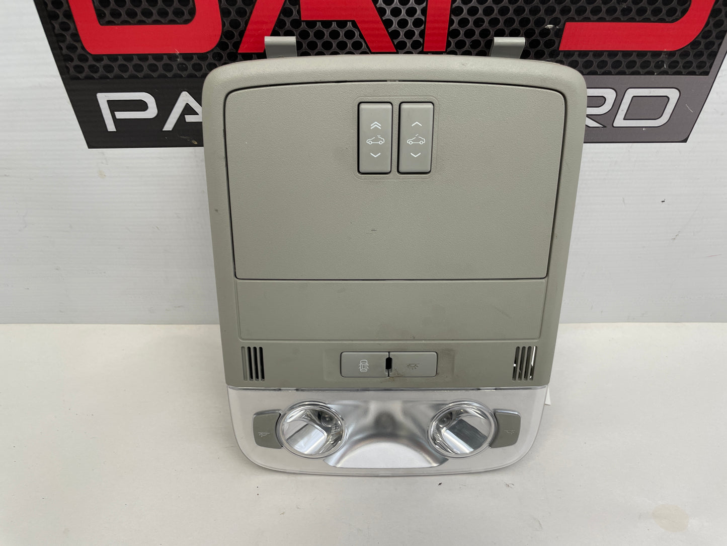 2015 Chevy SS Sedan Over Head Dome Light OEM - Day's Parts Yard