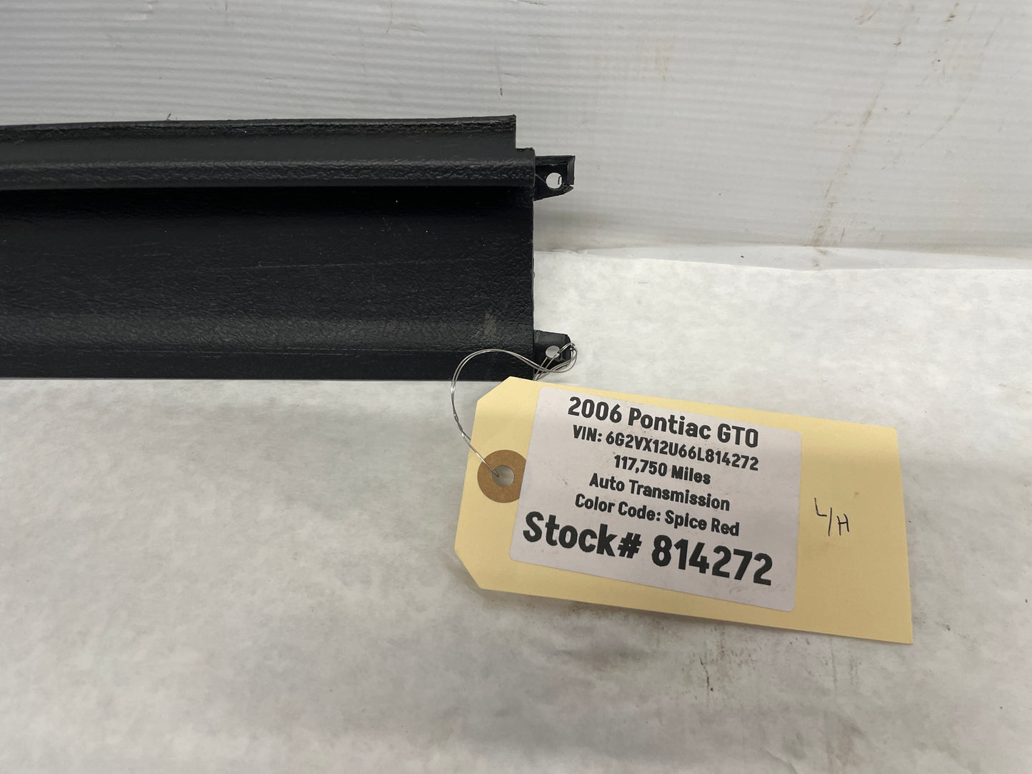 2006 Pontiac GTO LH Driver Front Seat Outer Track Frame Rail Trim Cover OEM - Day's Parts Yard