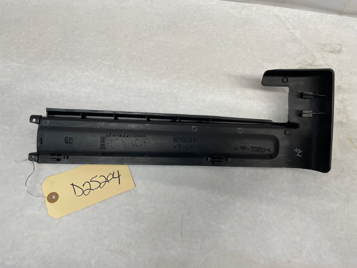 2006 Pontiac GTO LH Driver Front Seat Outer Track Frame Rail Trim Cover OEM - Day's Parts Yard