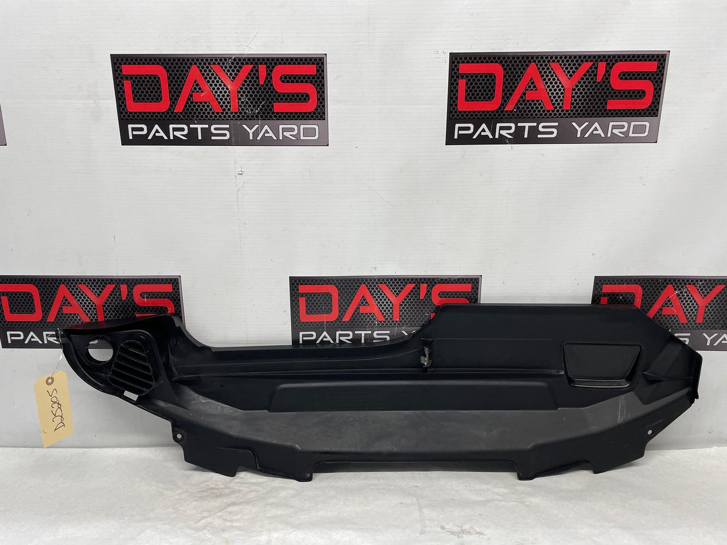 2006 Pontiac GTO Upper Radiator Core Support Air Baffle Cover OEM - Day's Parts Yard